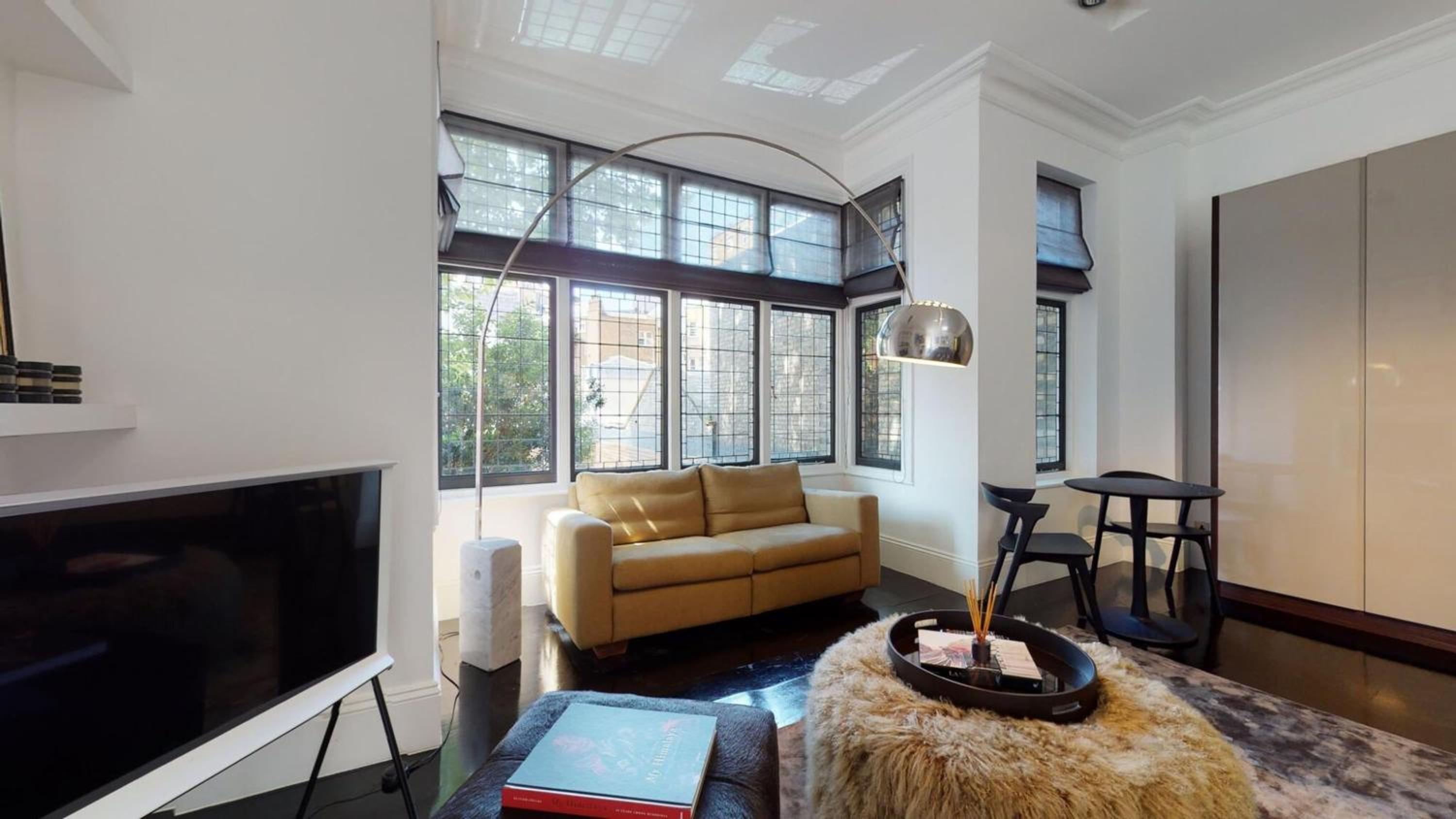 Luxury Suite in Cadogan Square 1