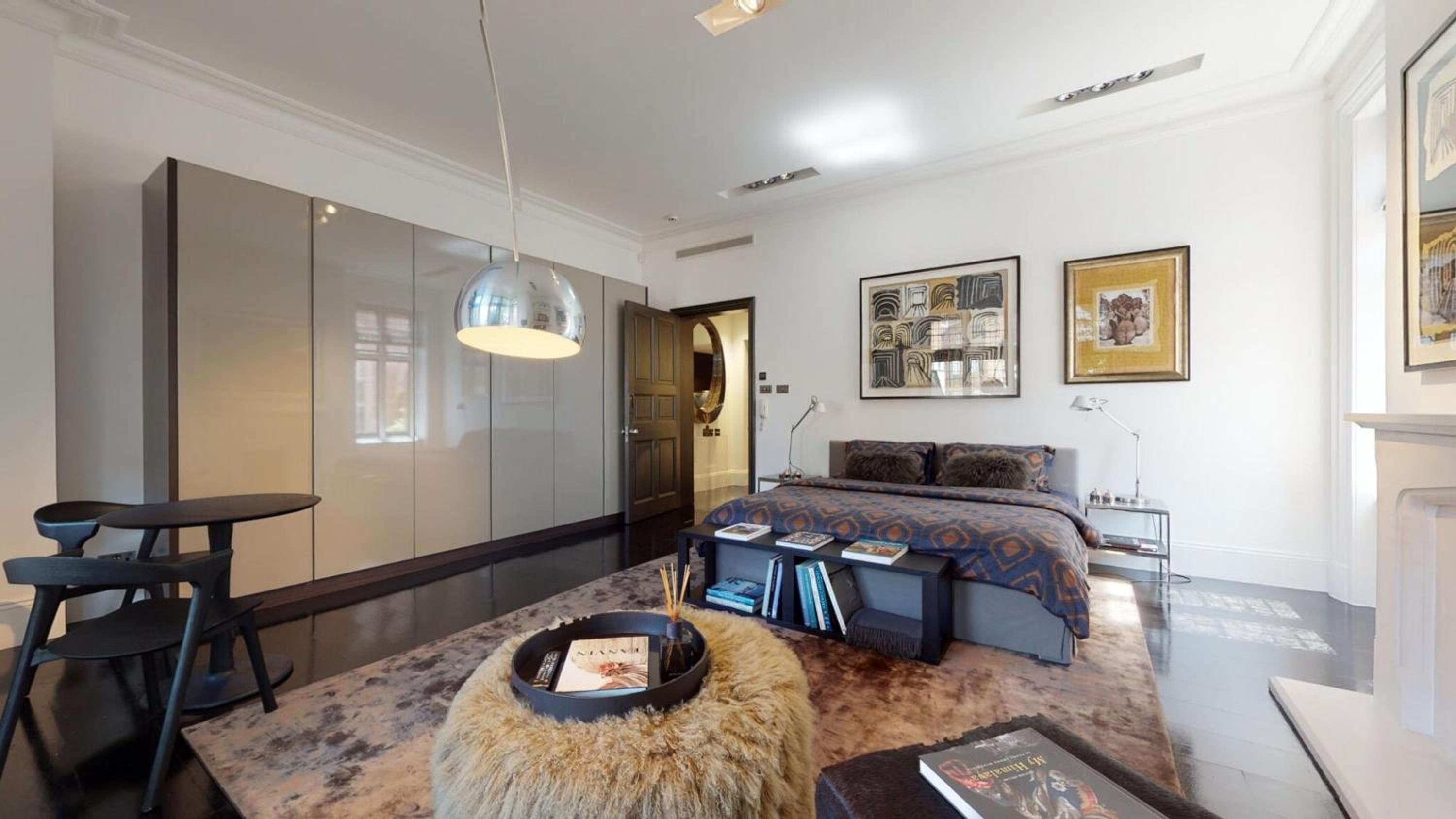 Luxury Suite in Cadogan Square 1