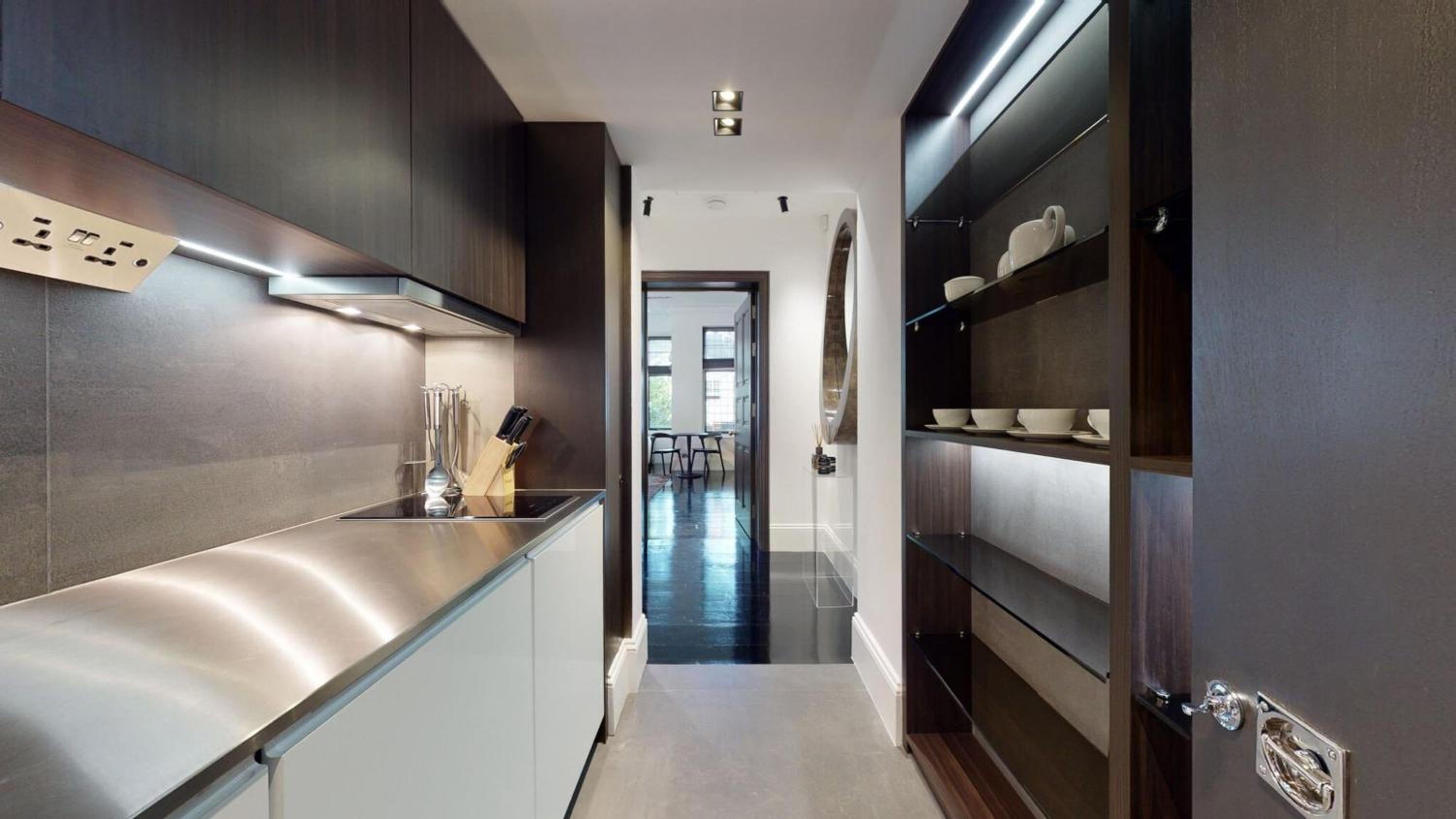 Luxury Suite in Cadogan Square 1