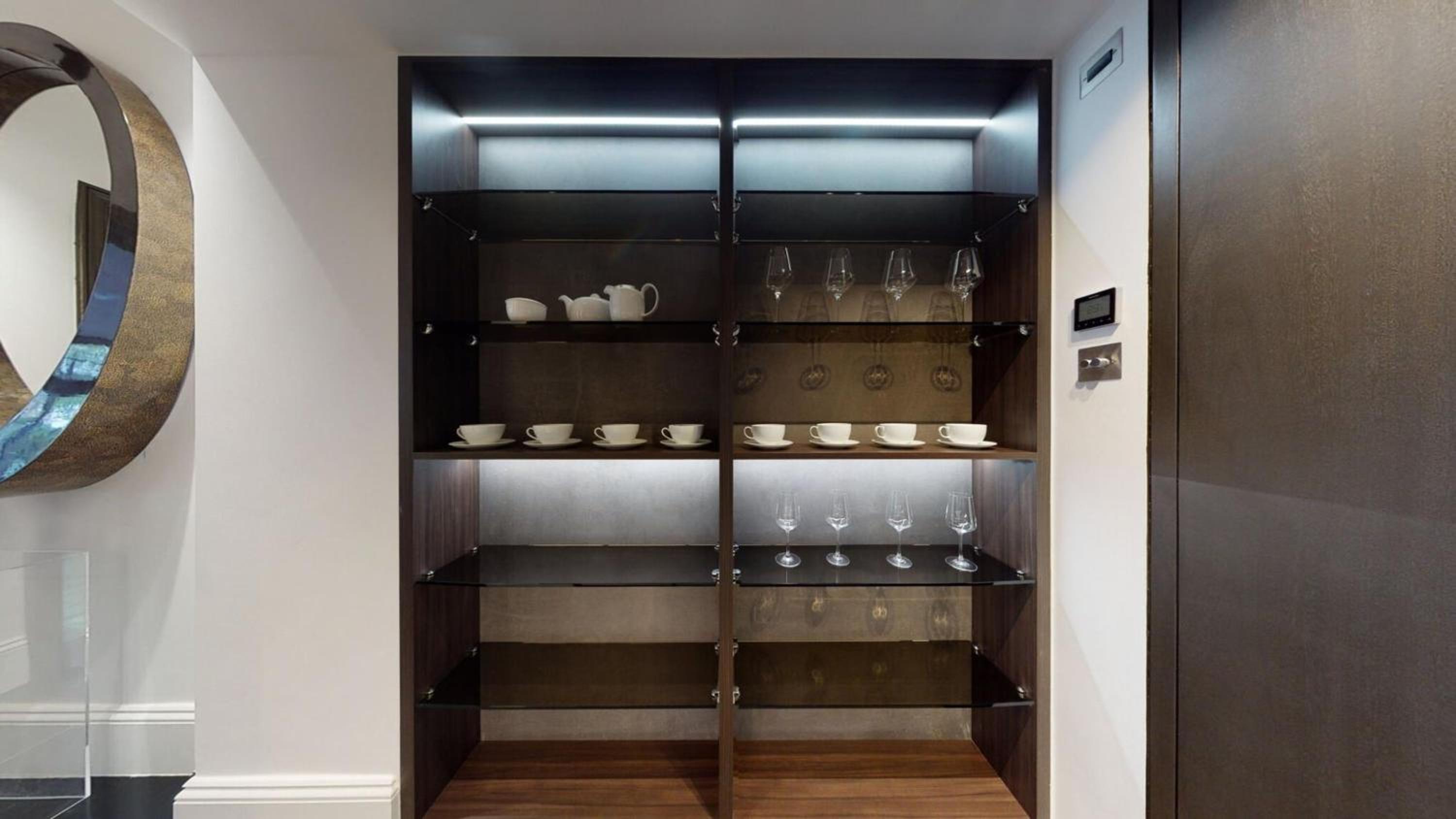 Luxury Suite in Cadogan Square 1