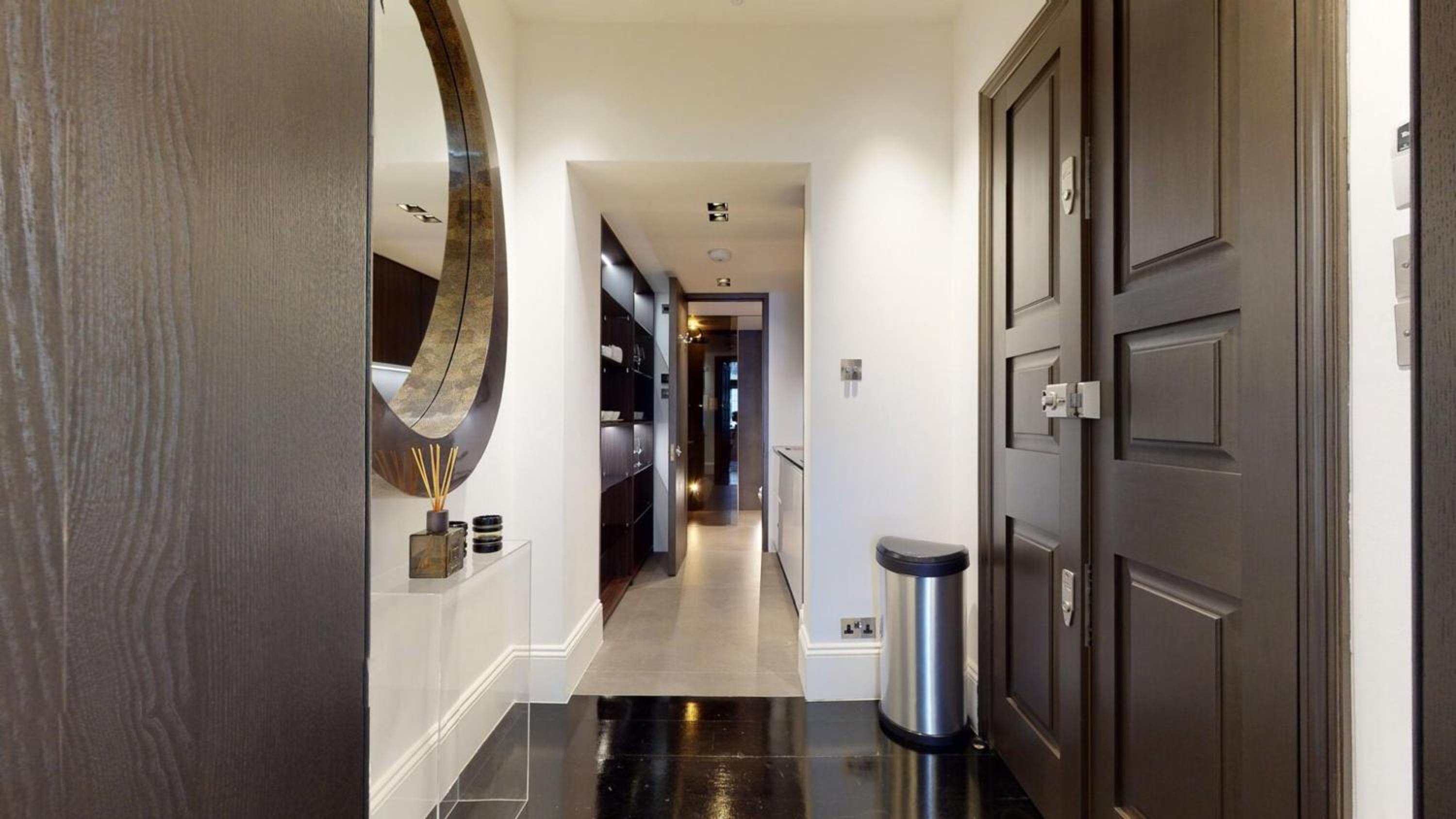 Luxury Suite in Cadogan Square 1