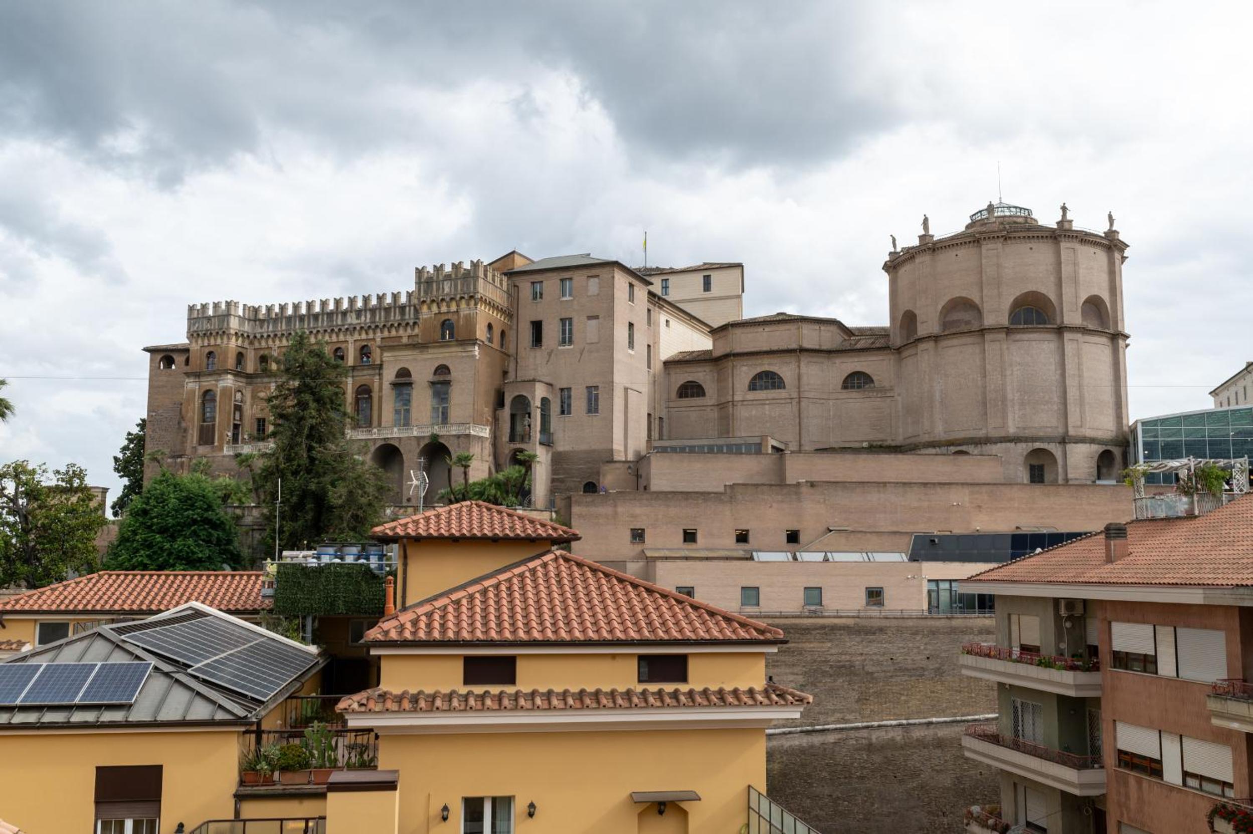 Sistine Chapel View Rooms Check-in From 3 Pm To 10 Pm