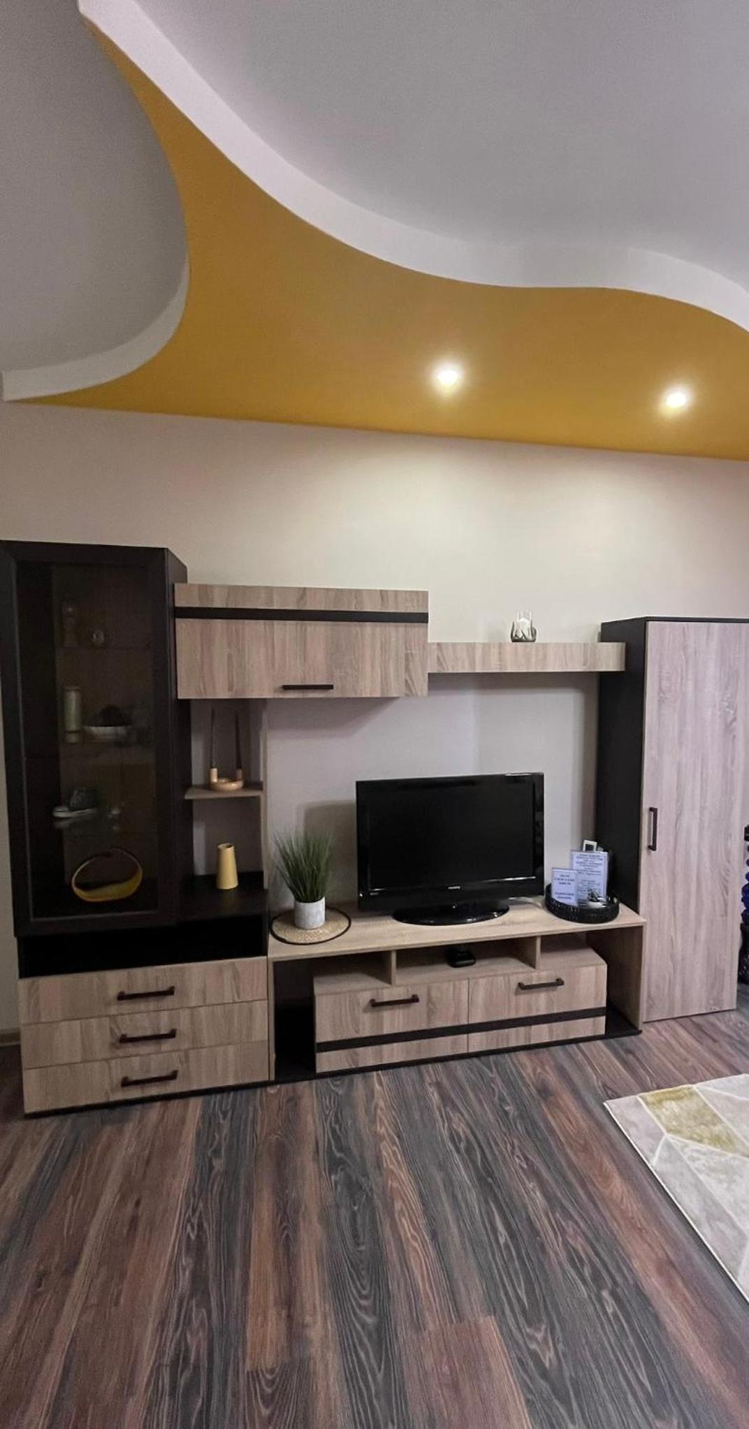John Apartment 2