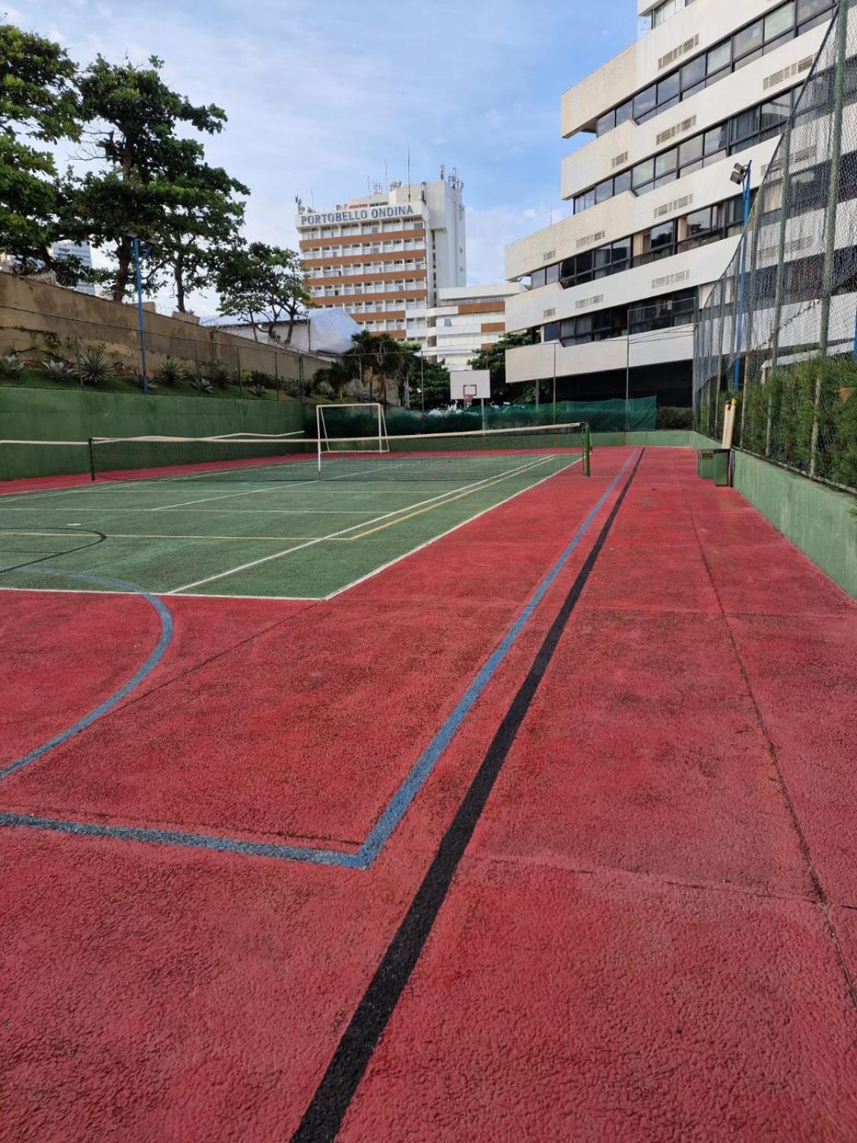Ondina Apartamento à Beira-Mar com Piscinas e Acesso Direto à Praia