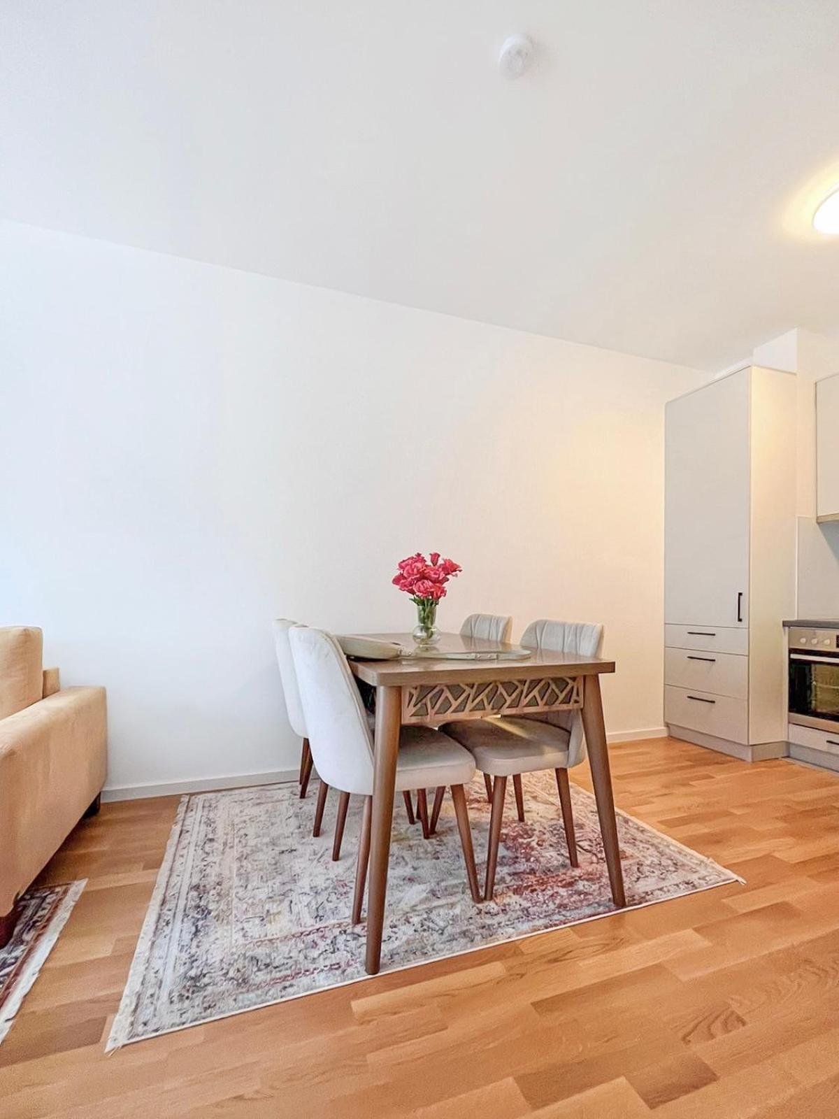 Central Apartment BeeThree