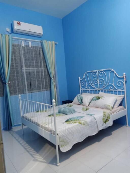 Bota TheDaun Homestay Taman Indera photo 1
