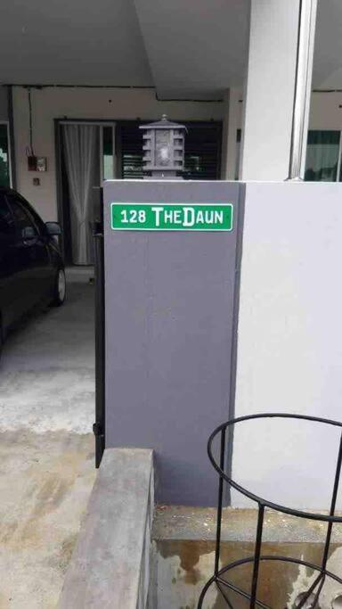 Bota TheDaun Homestay Taman Indera photo 6