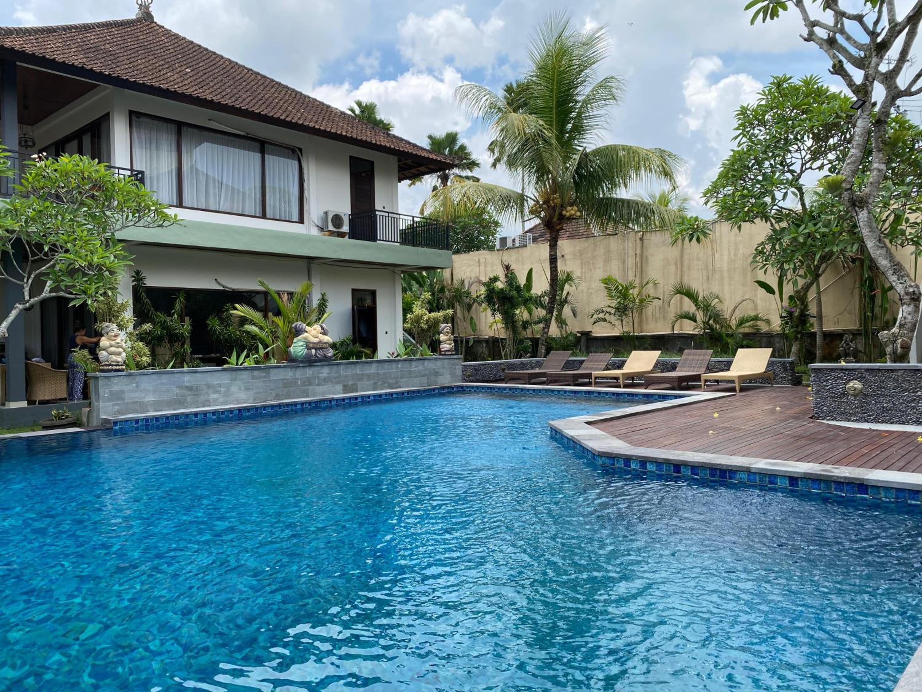 Putri Ayu Cottages