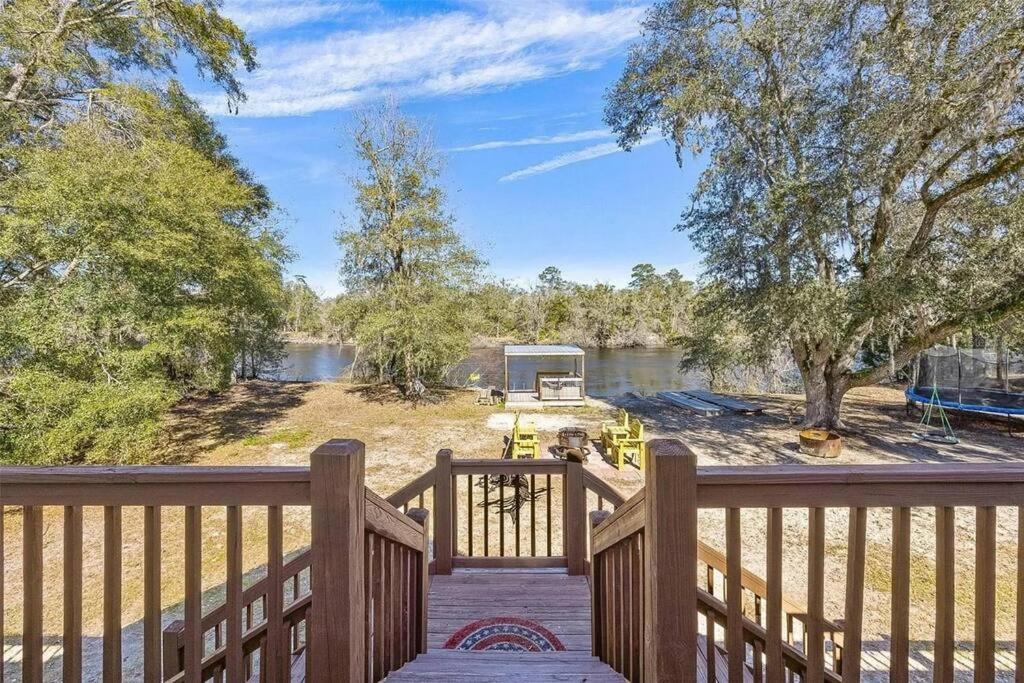 Suwannee River Luxury Home view 2