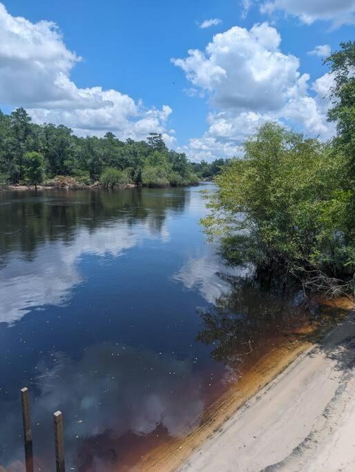 Suwannee River Luxury Home view 4