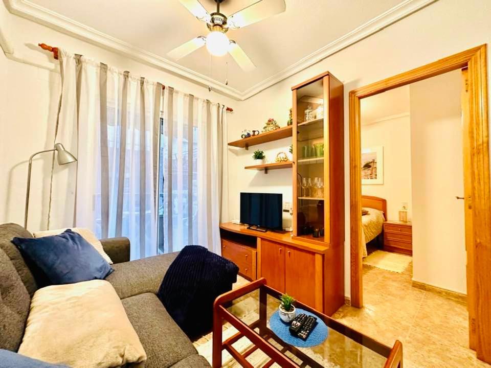 LOMA HOLIDAY APARTMENT Torrevieja Costa Blanca