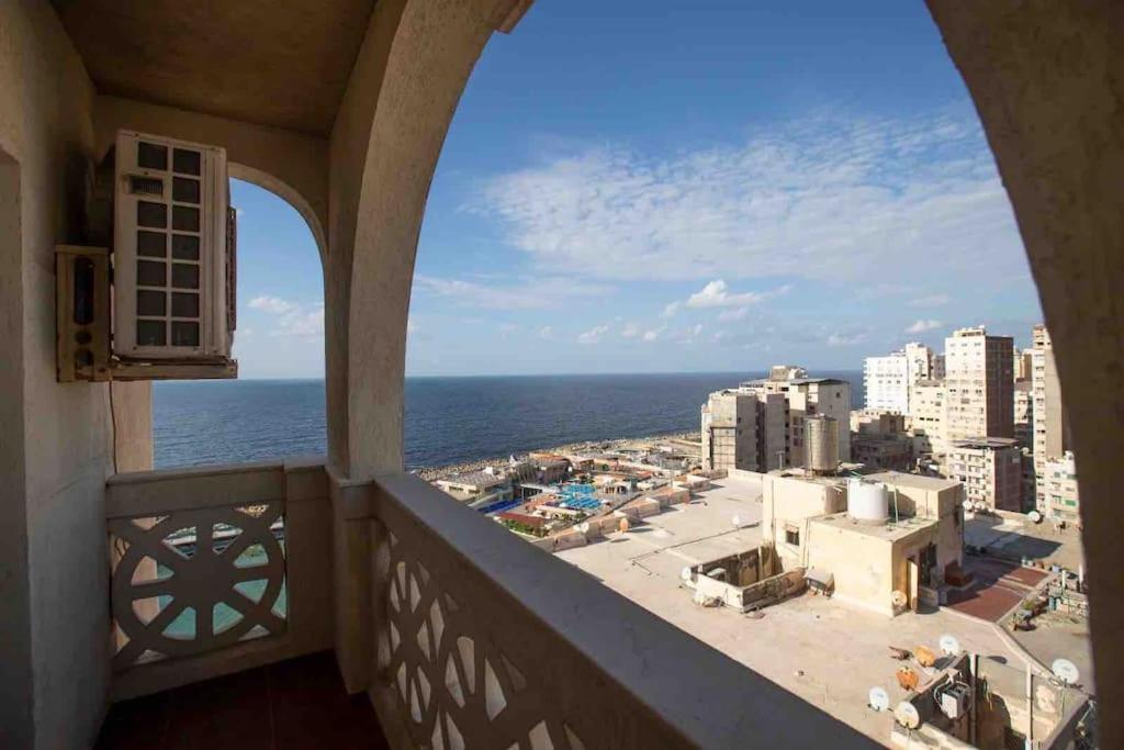 Beachfront Apartment in Alexandria