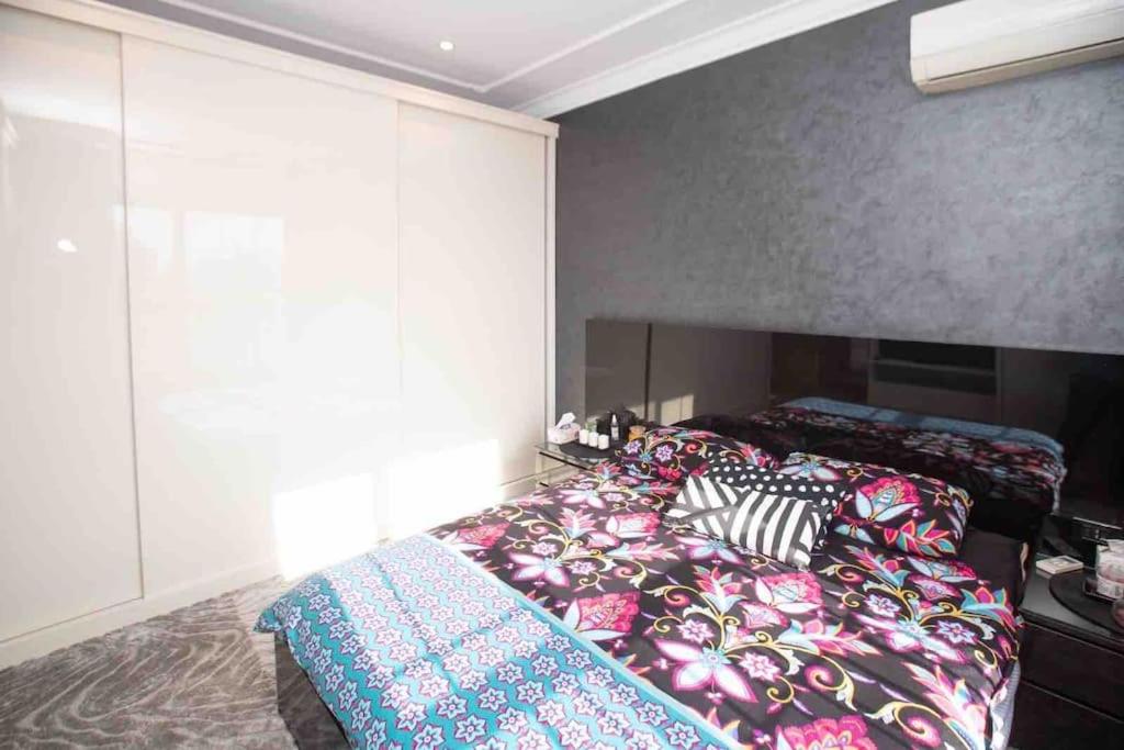 Beachfront Apartment in Alexandria