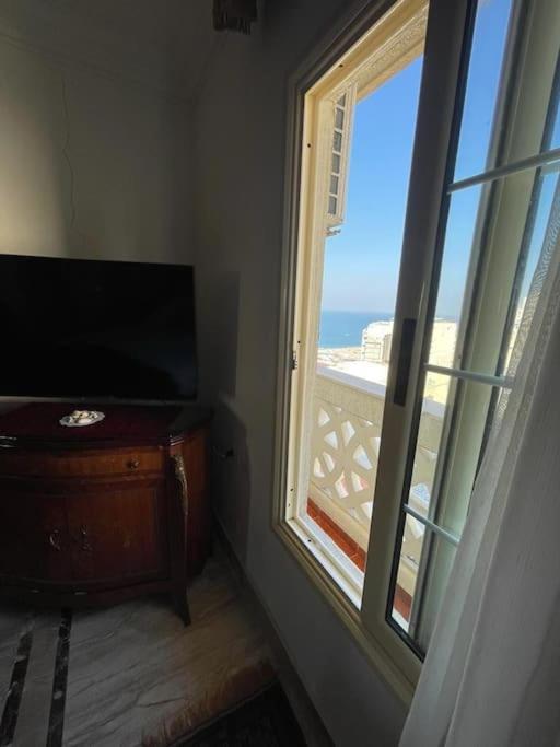 Beachfront Apartment in Alexandria