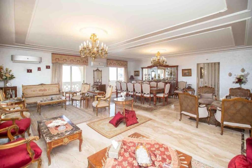 Beachfront Apartment in Alexandria