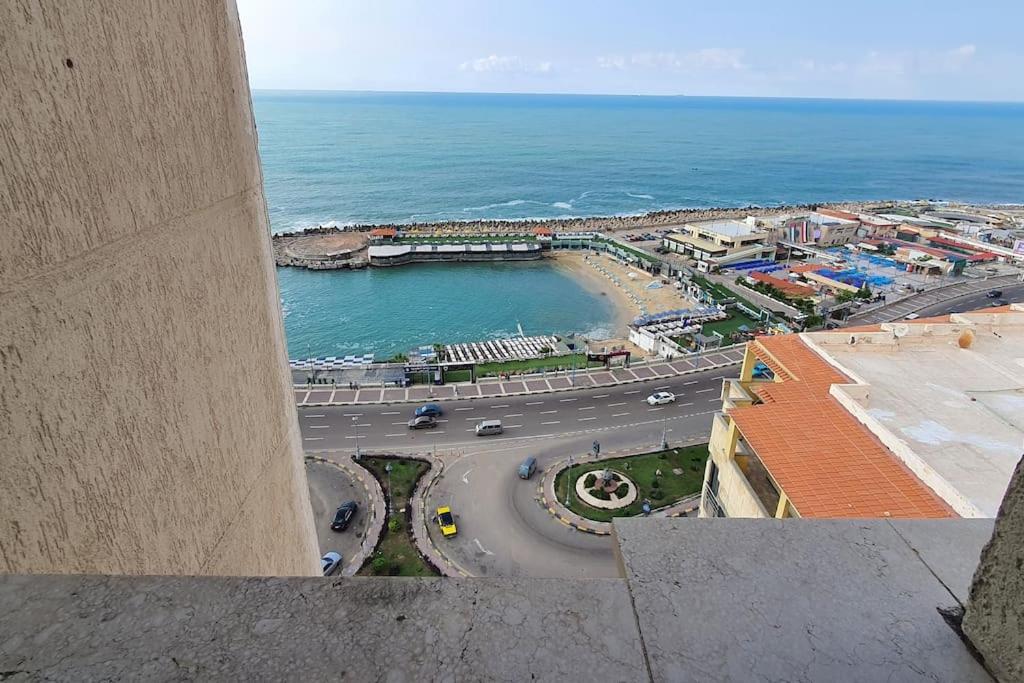 Beachfront Apartment in Alexandria