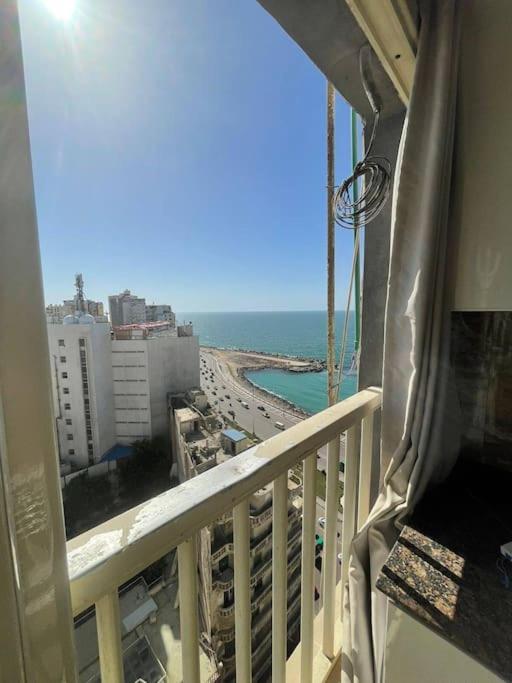 Beachfront Apartment in Alexandria