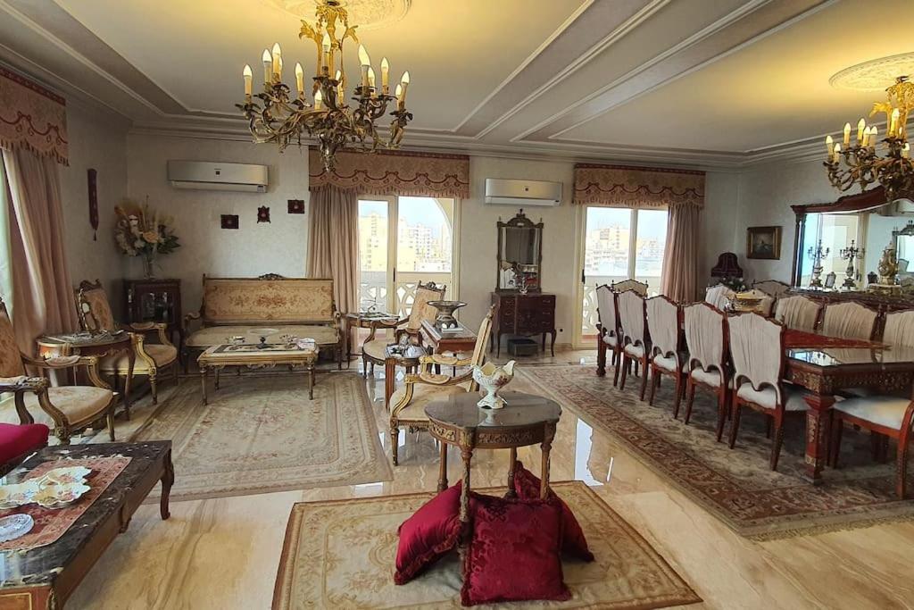 Beachfront Apartment in Alexandria