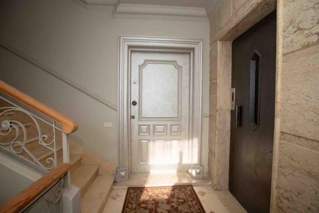 Beachfront Apartment in Alexandria