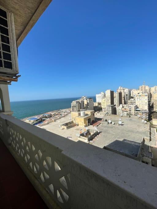 Beachfront Apartment in Alexandria