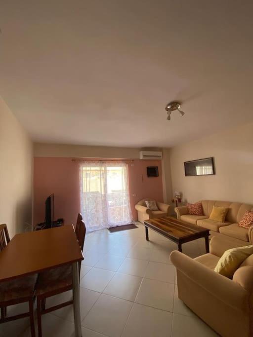 Tranquil Apartment in Sarandë 2