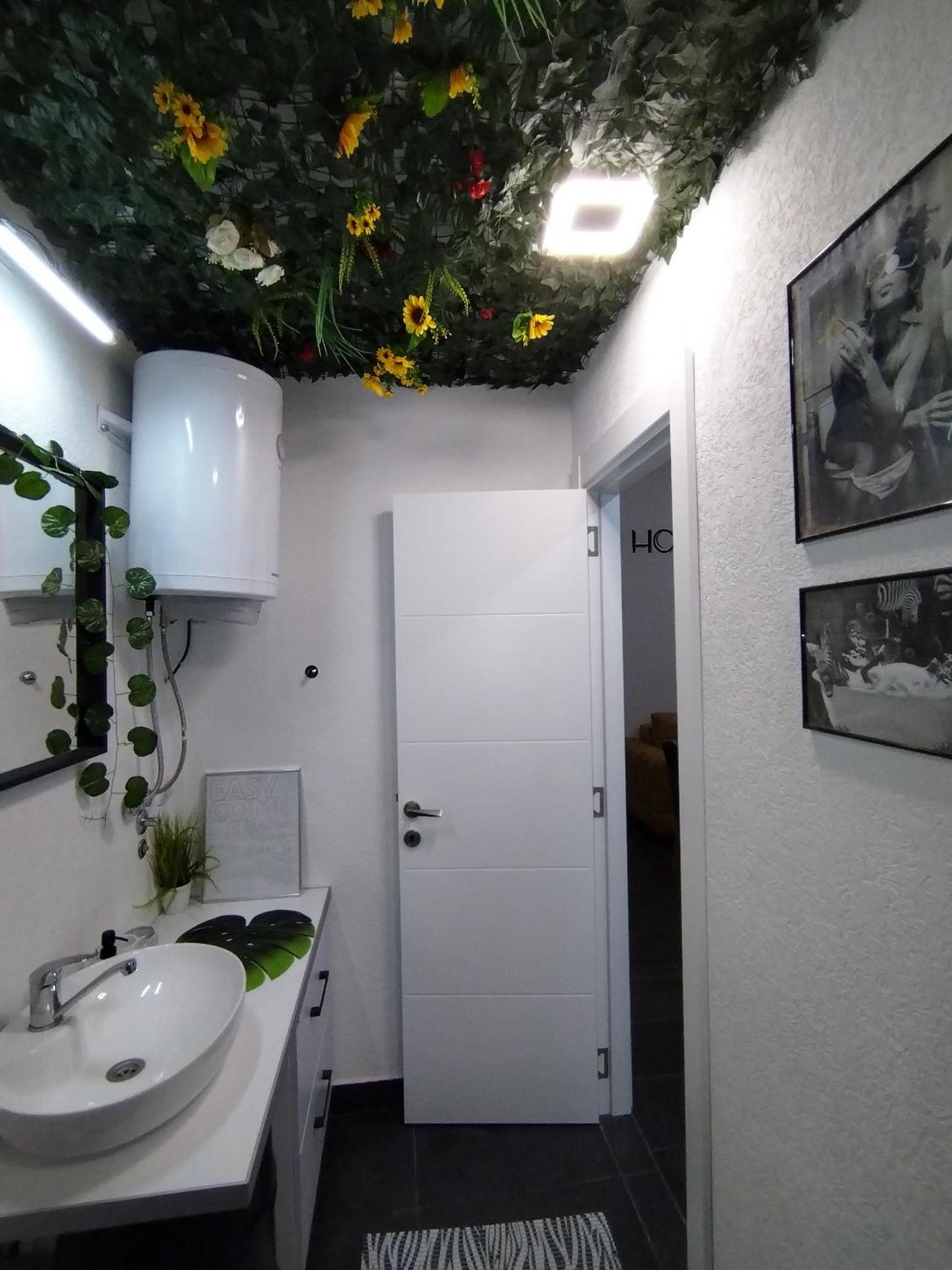Photo 31