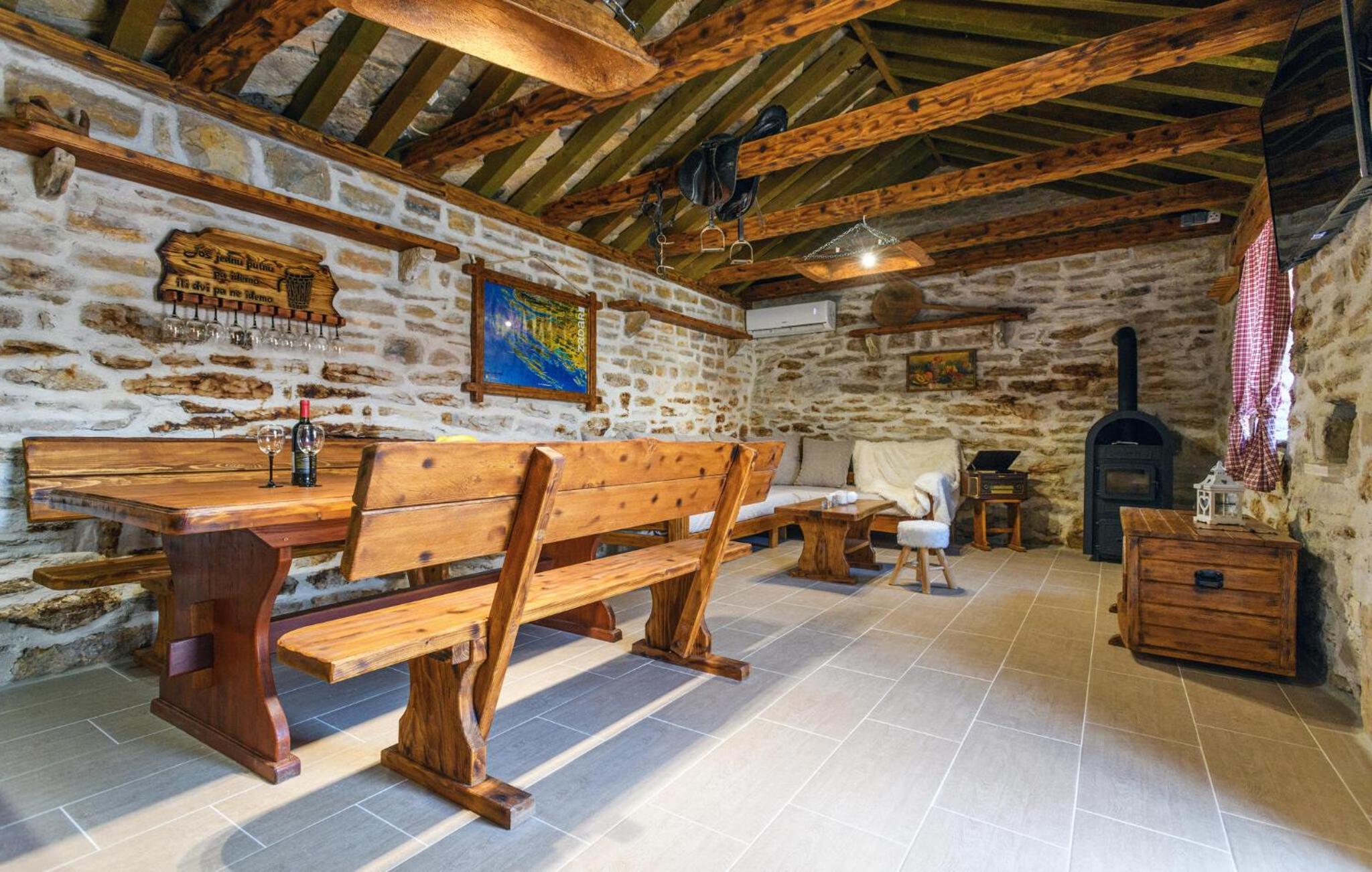3 Bedroom Awesome Home In Medvida