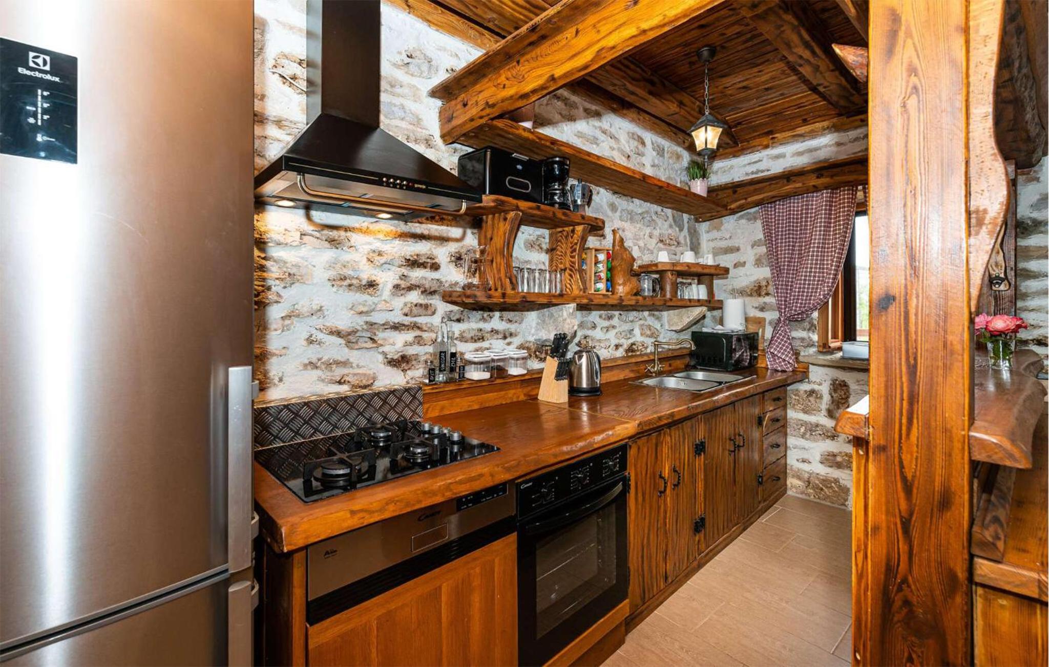 3 Bedroom Awesome Home In Medvida