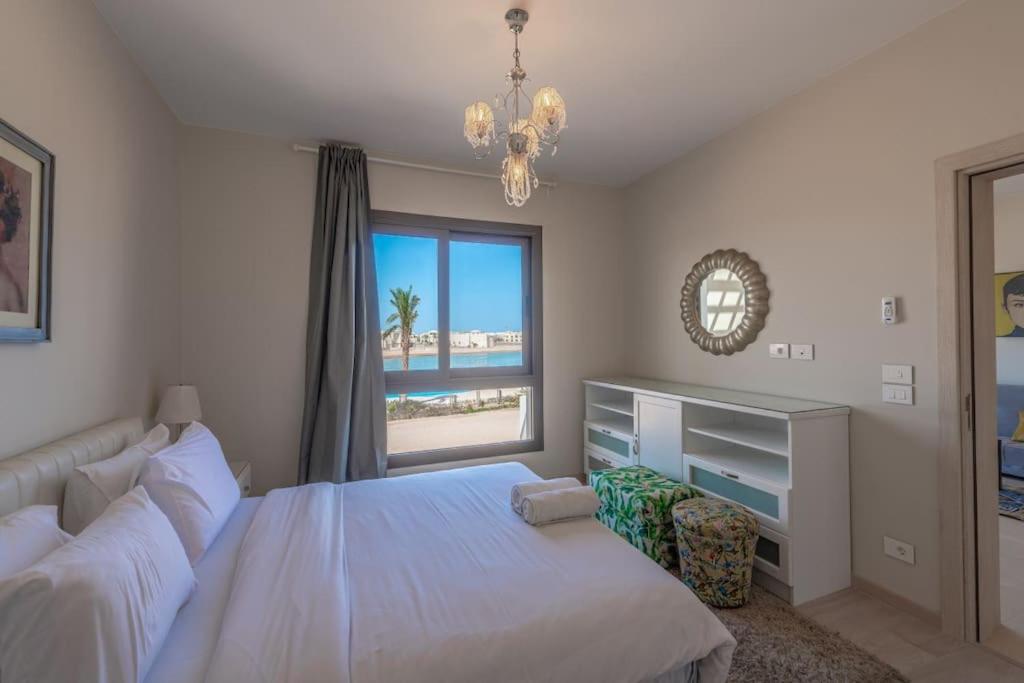 Sunny 1BR Retreat Newest Project Shedwan El Gouna Lagoon & Pool view 2