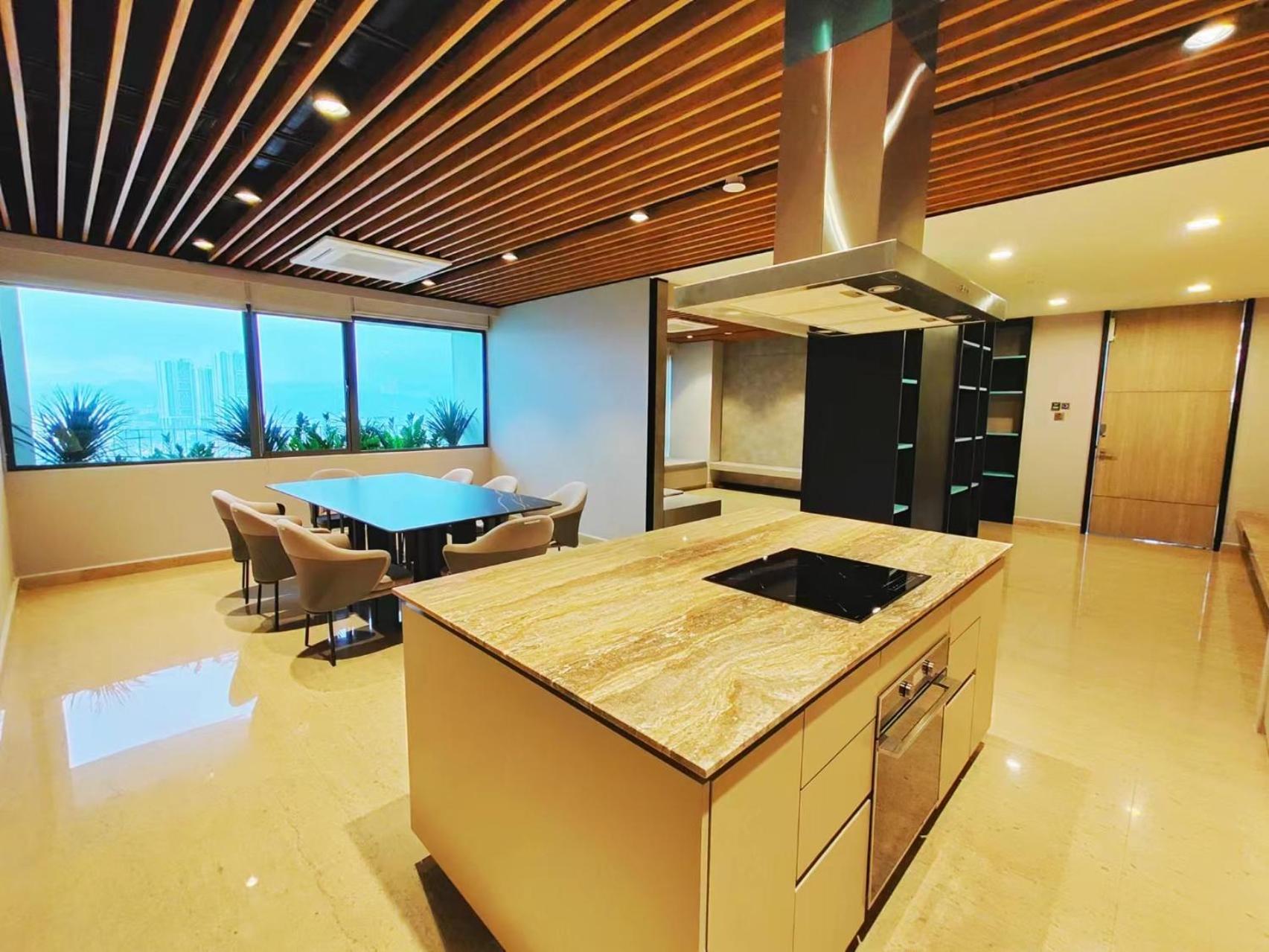 Central KL City Condo with Balcony Infinity Pool & LRT MRT & KLCC Mall Access