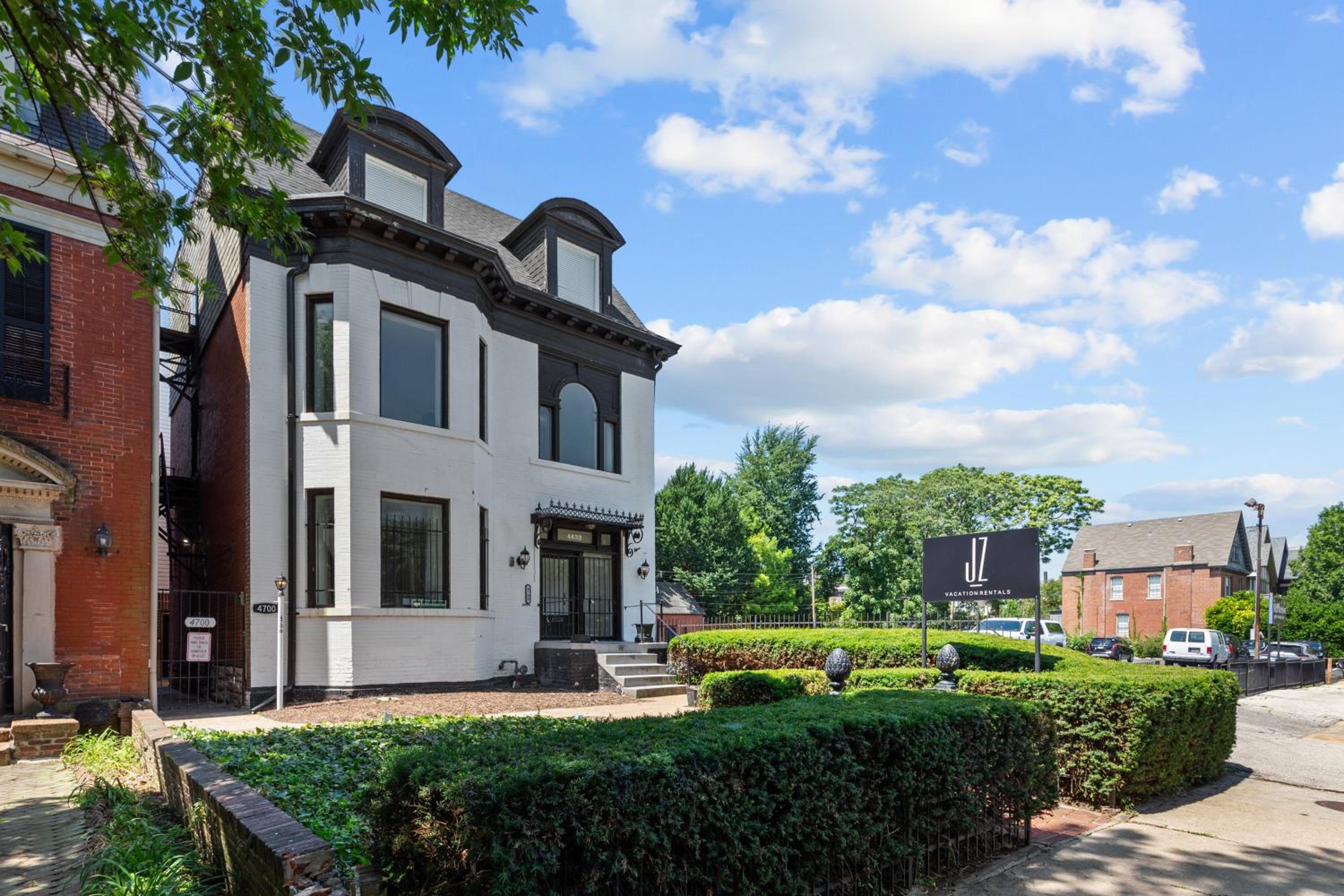 Historic Haven | JZ Vacation Rentals view 4