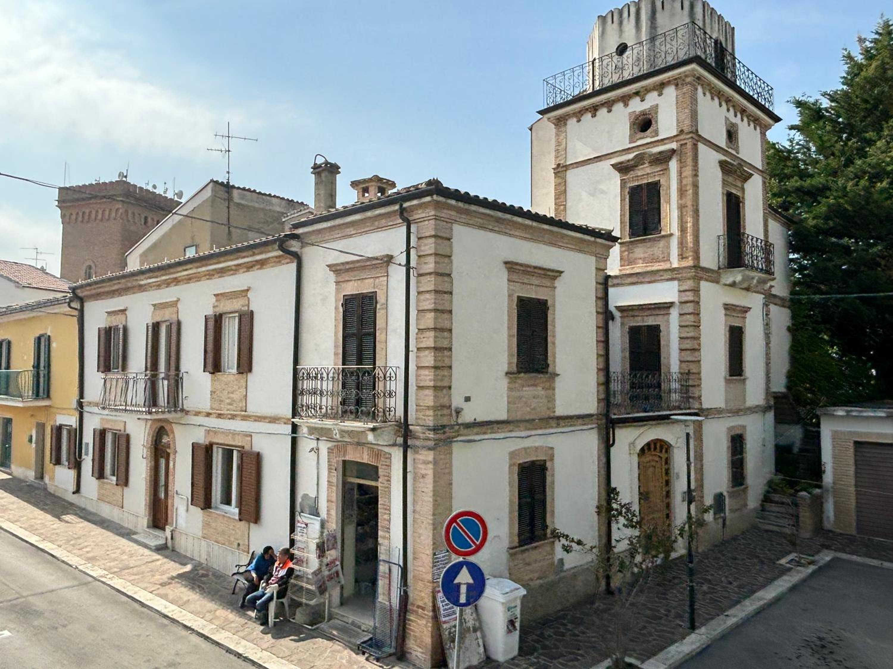 Photo 16