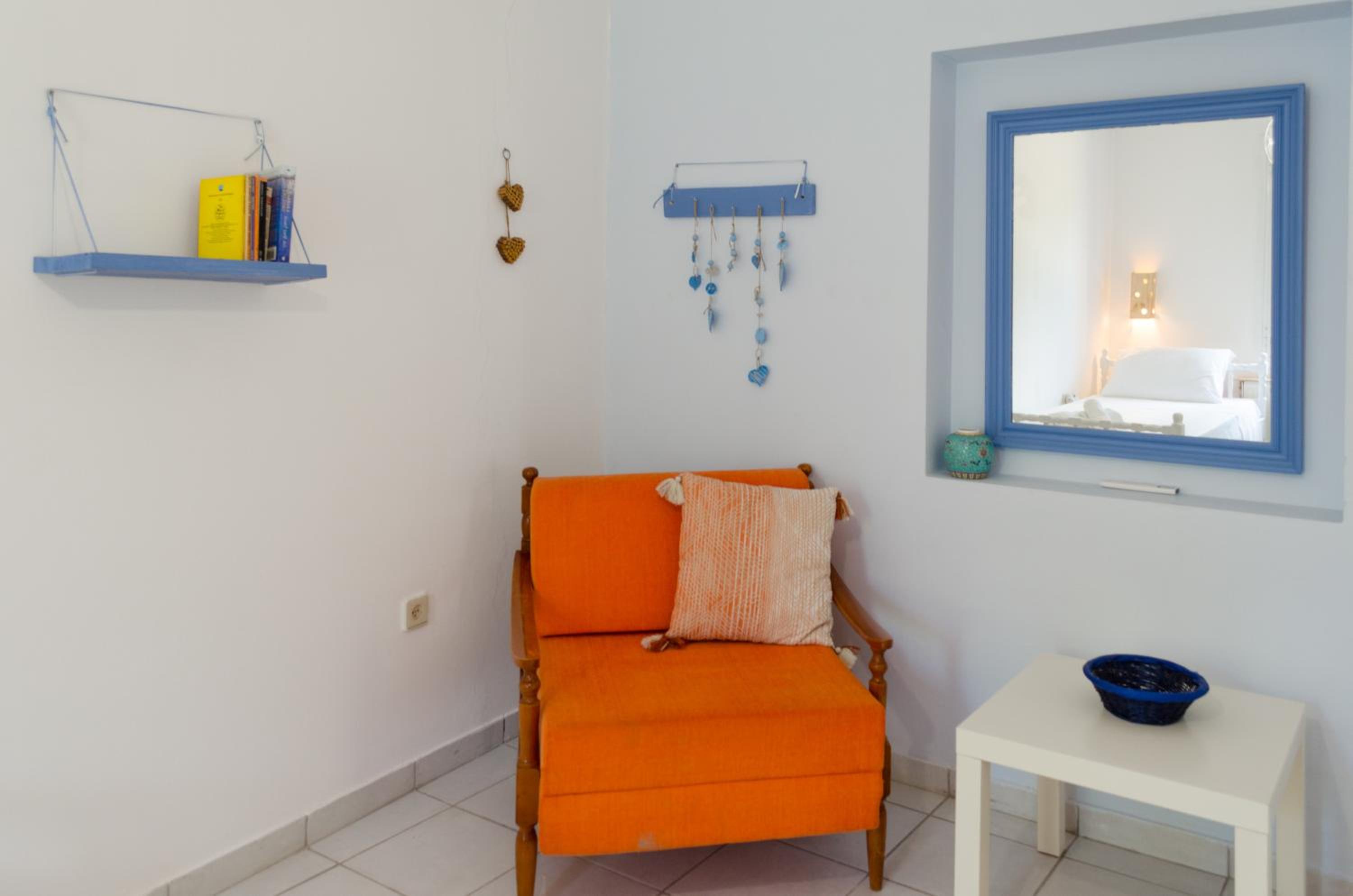 Marini Traditional Cottages