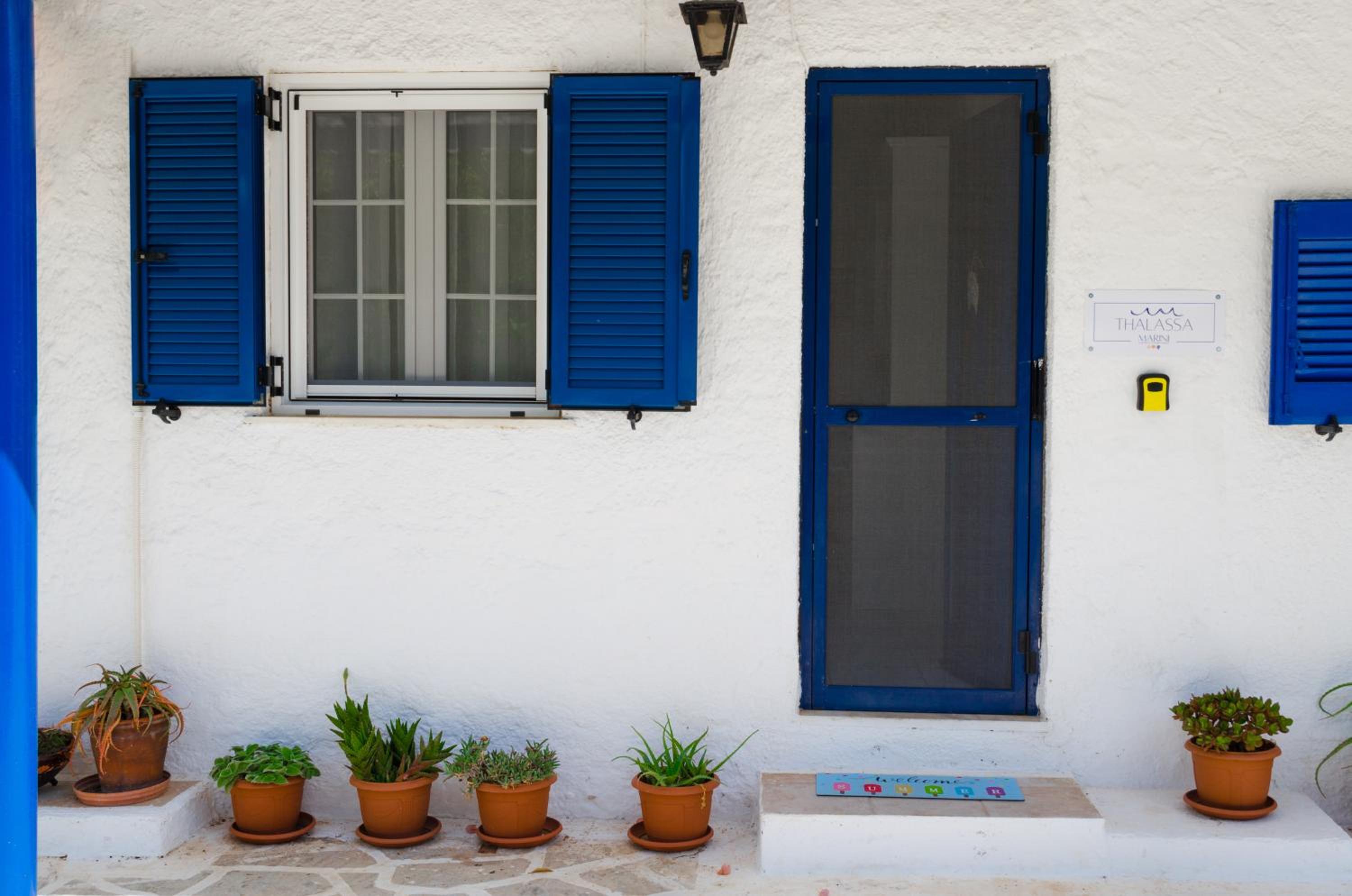 Marini Traditional Cottages