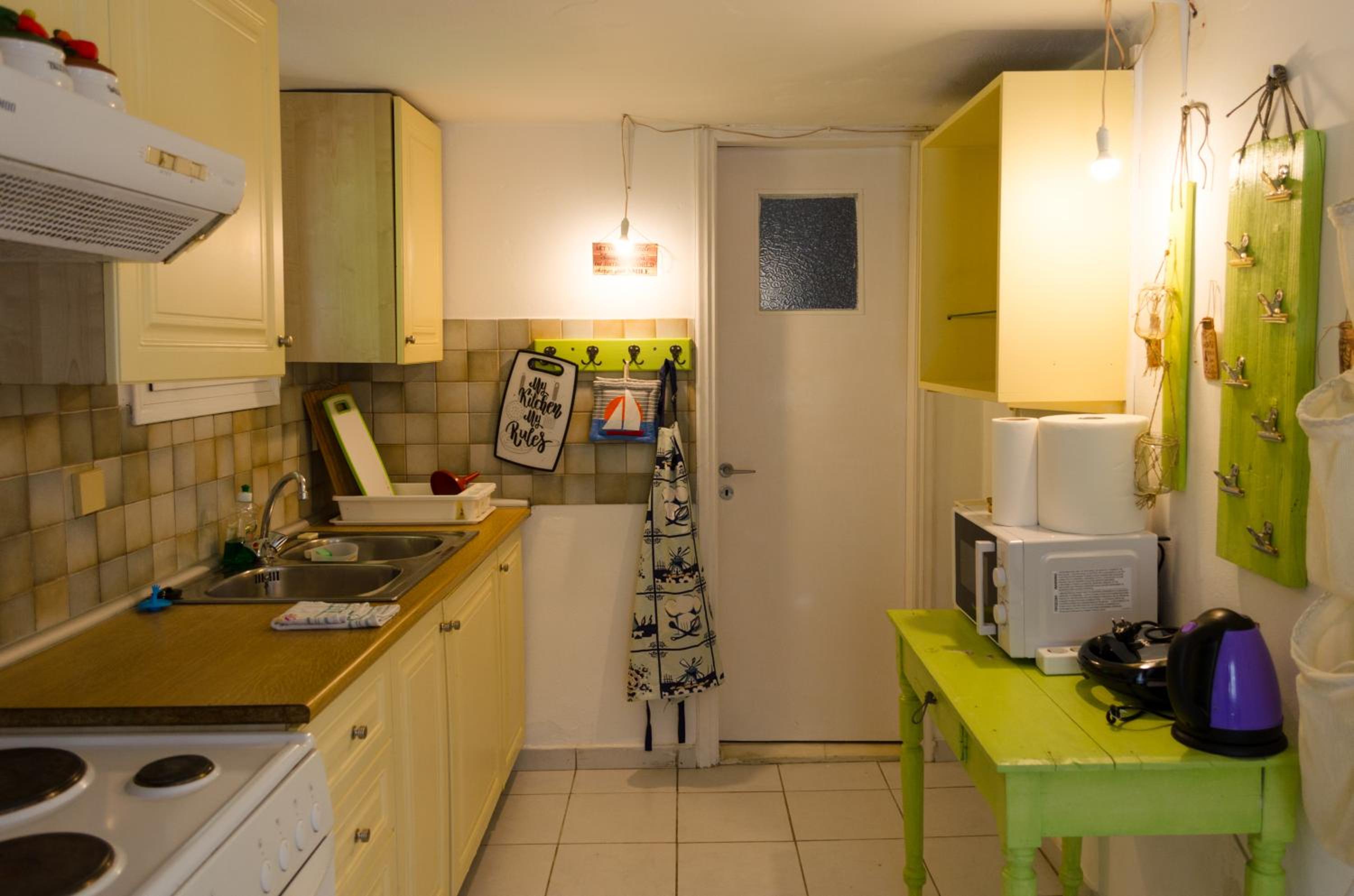 Marini Traditional Cottages