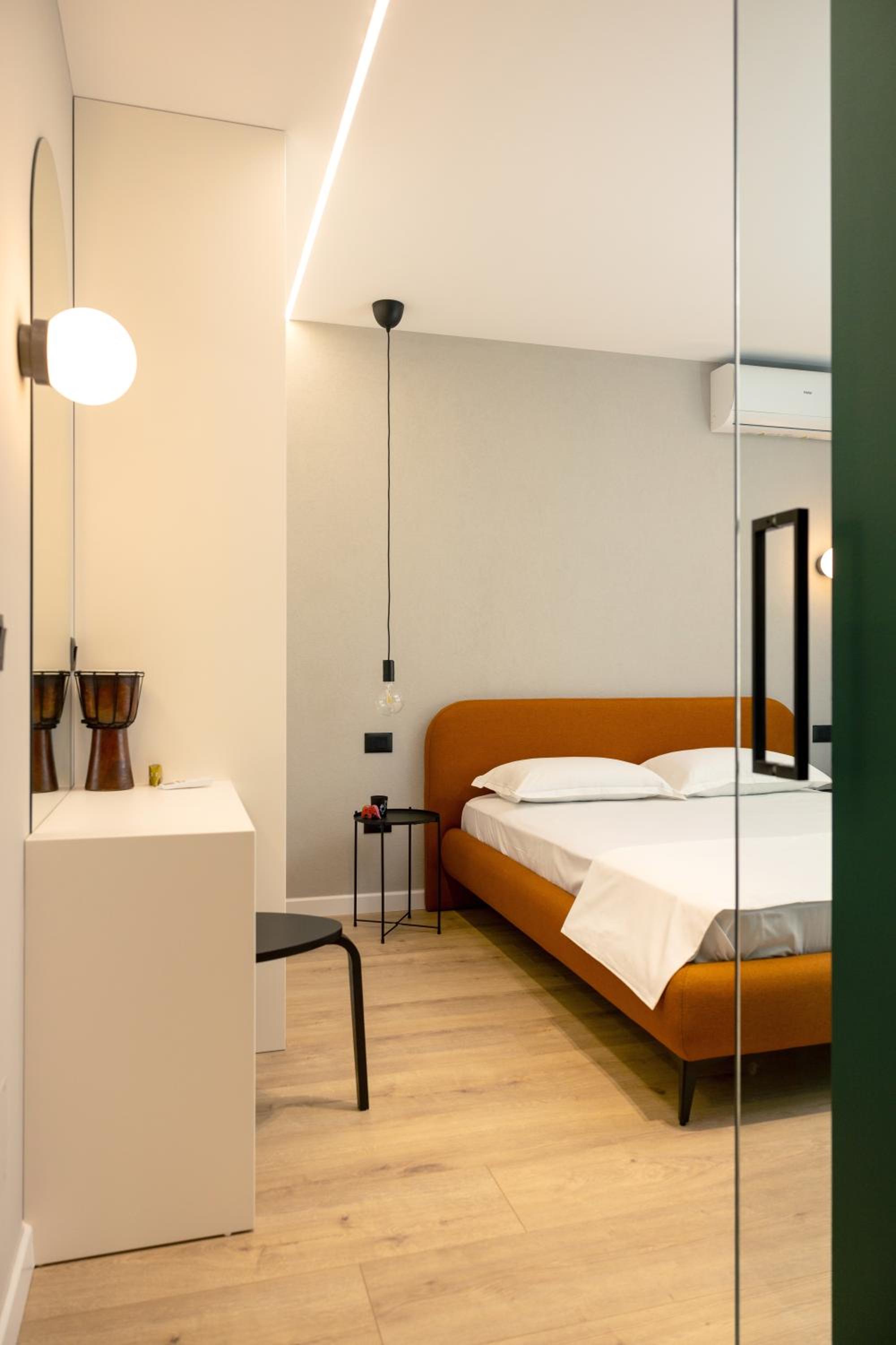 Pine Apartment