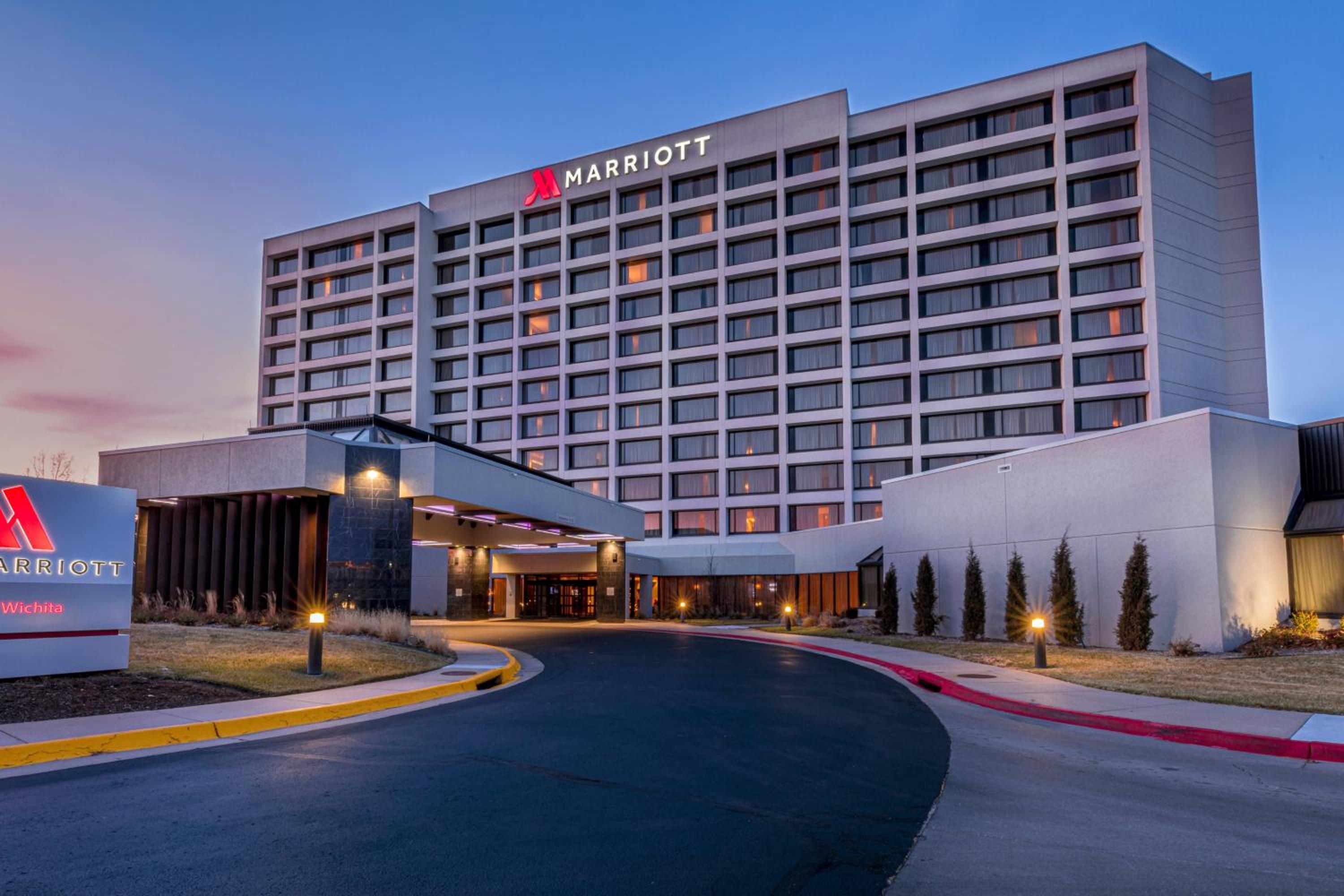 Hotel Wichita Marriott - Image 1