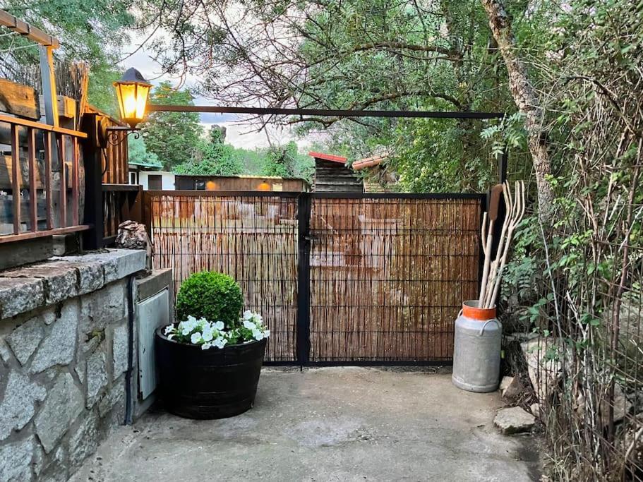 Casita Rural de Campo con Jardín Privado