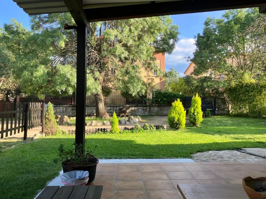 Casita Rural de Campo con Jardín Privado