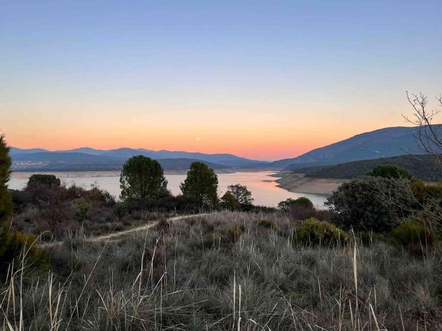 Casita Rural de Campo con Jardín Privado