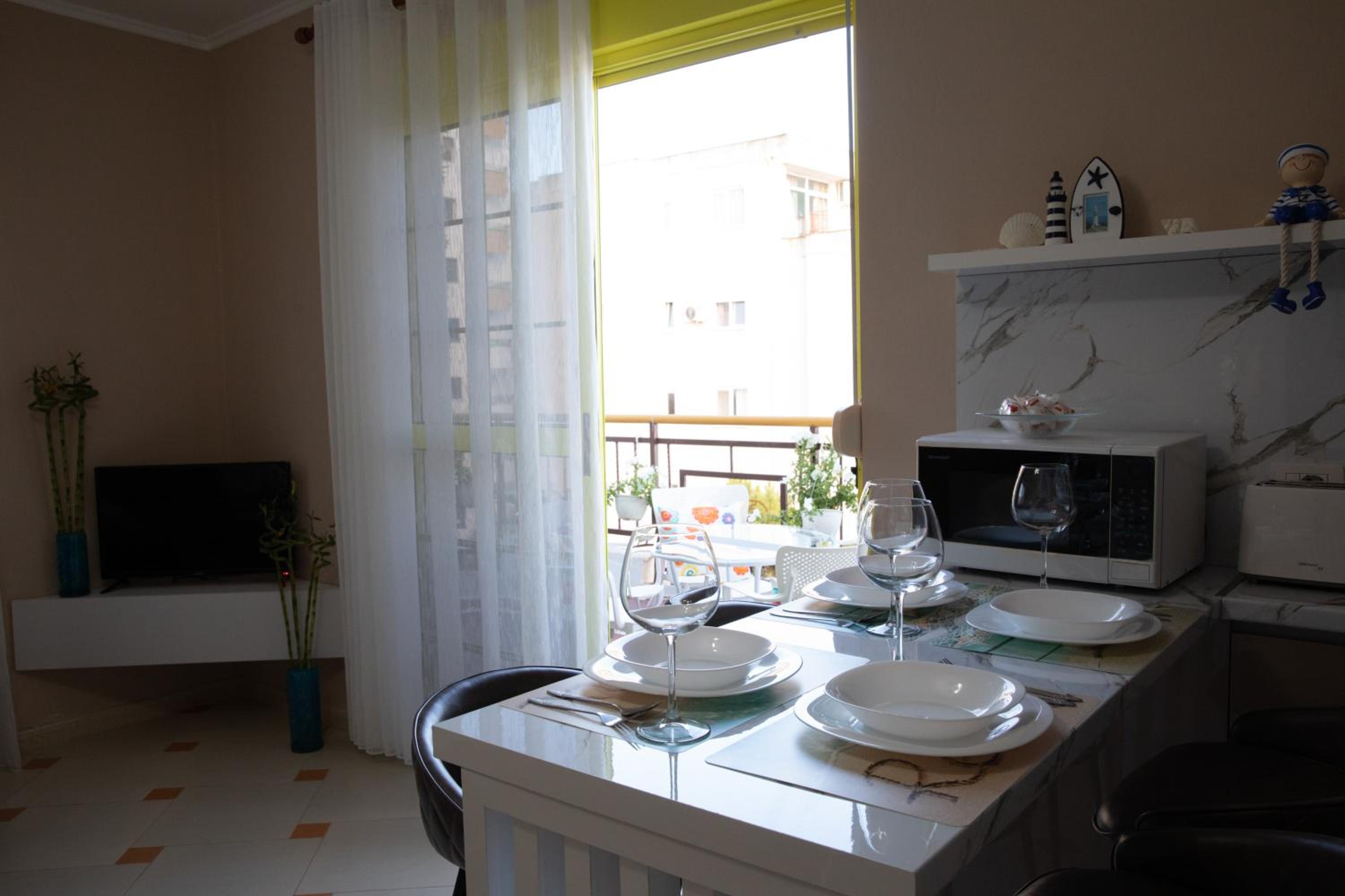 Twins Apartment's