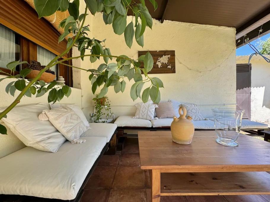 Casita Rural de Campo con Jardín Privado