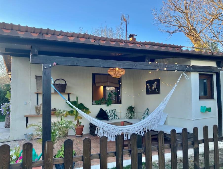 Casita Rural de Campo con Jardín Privado