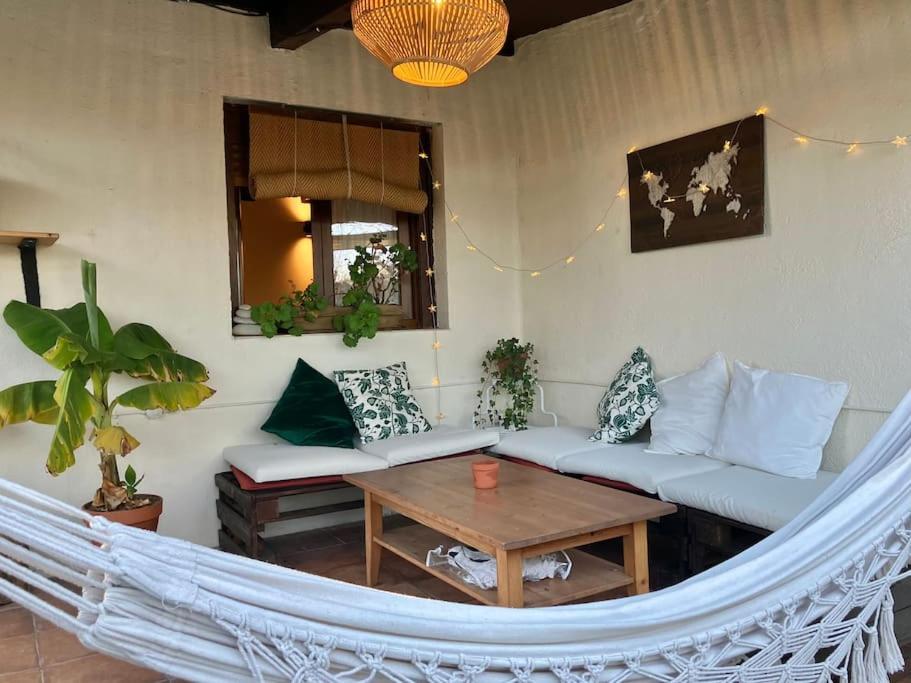 Casita Rural de Campo con Jardín Privado
