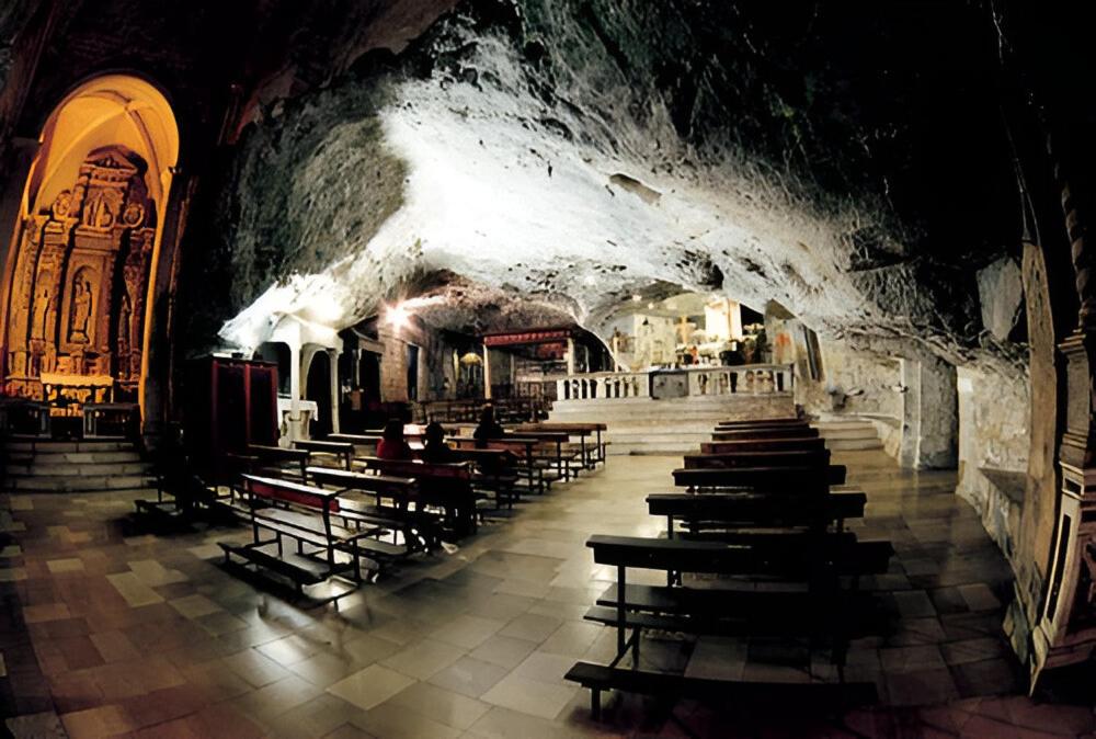 Photo 24