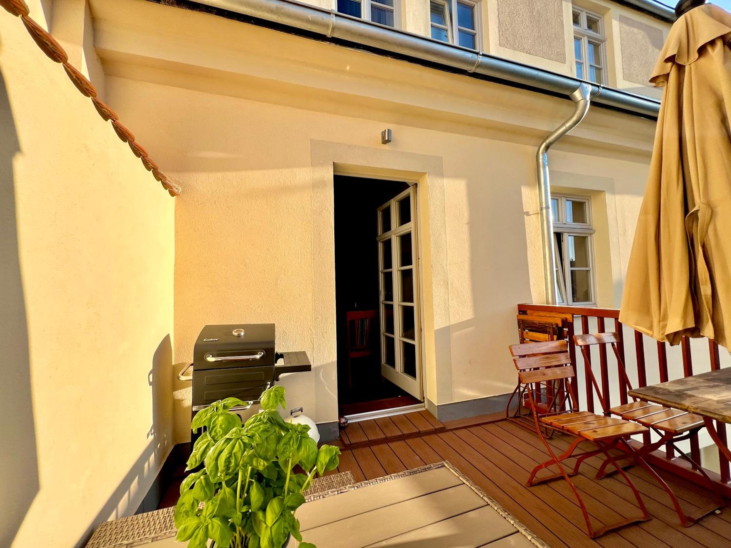 Oswald Hempel 5 Zimmermaisonette und 3 Zimmer Loftwohnung