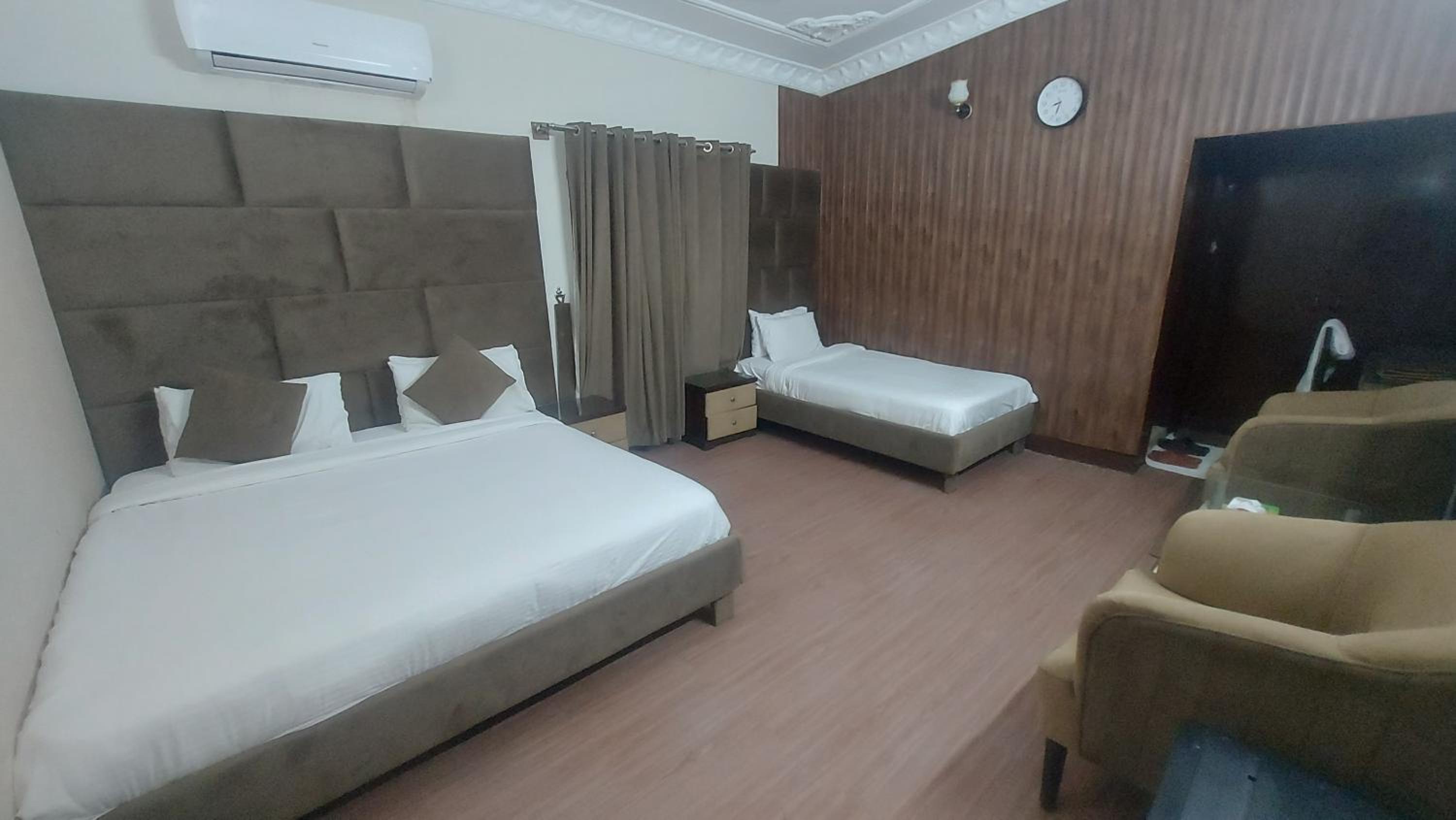 Arena Lodge Guesthouse view 2