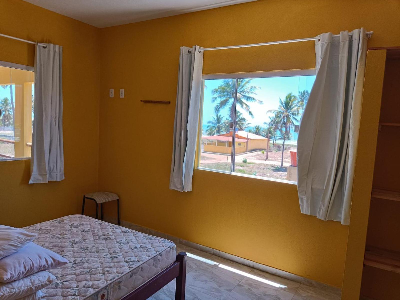 Casa Nova na Lagoa do Pau Com Vista Para o Mar