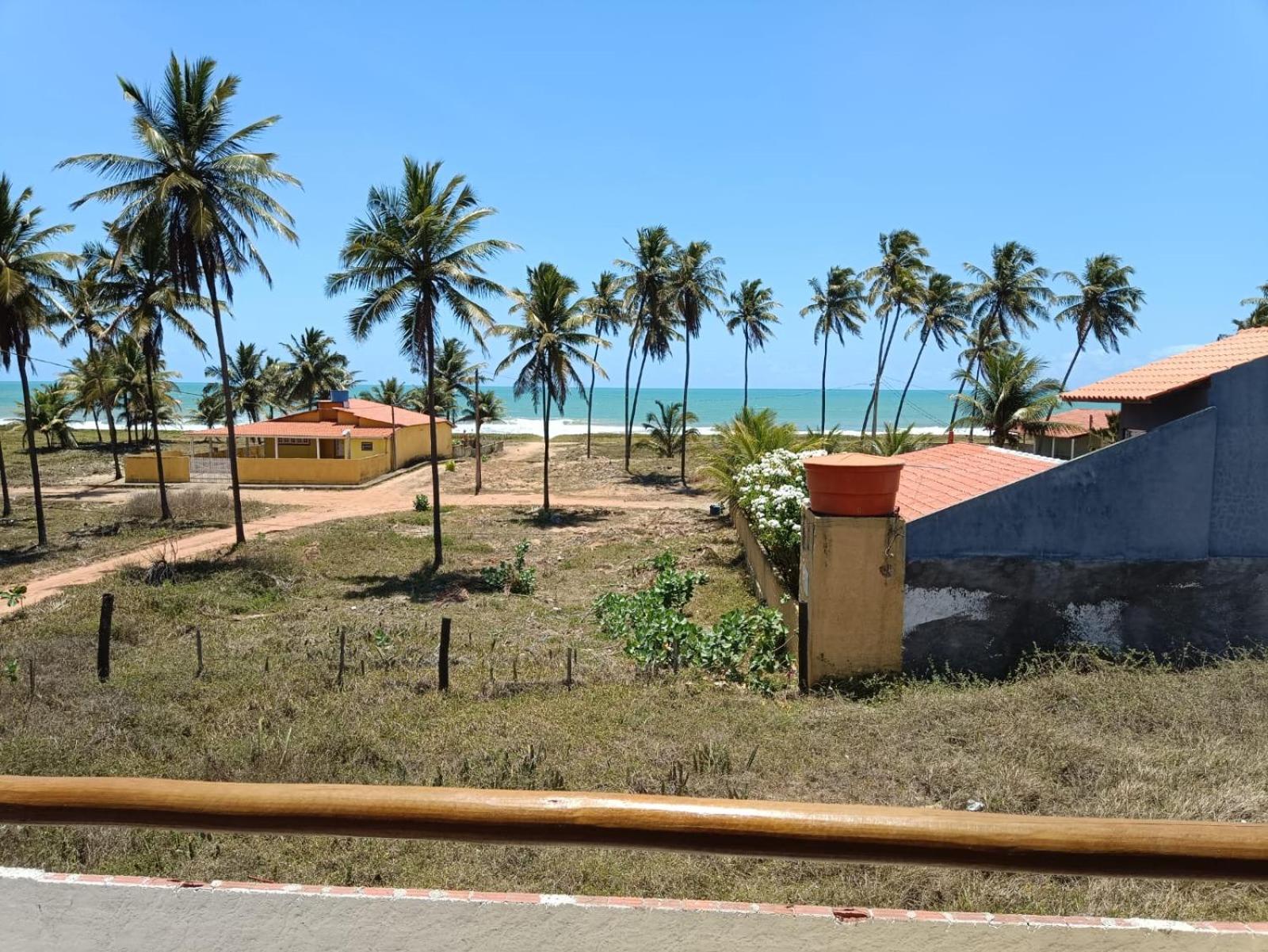 Casa Nova na Lagoa do Pau Com Vista Para o Mar