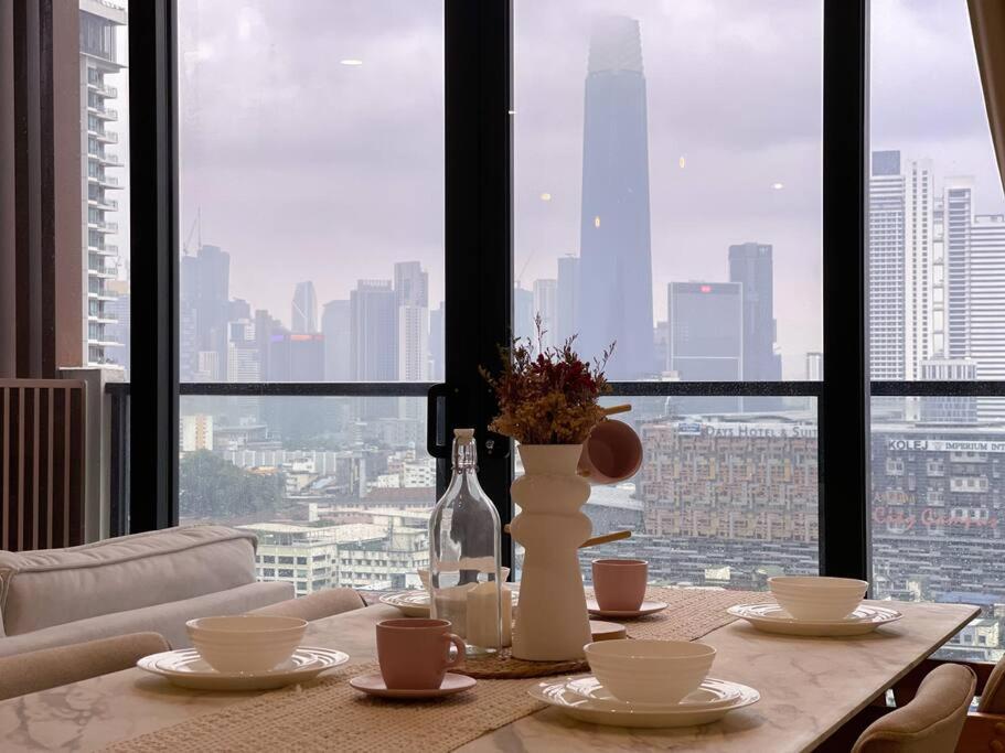 The Little Series - City View - 7 Pax